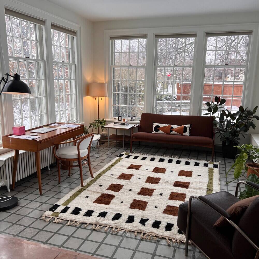 Luxury Handmade Rug 250cm x 200cm