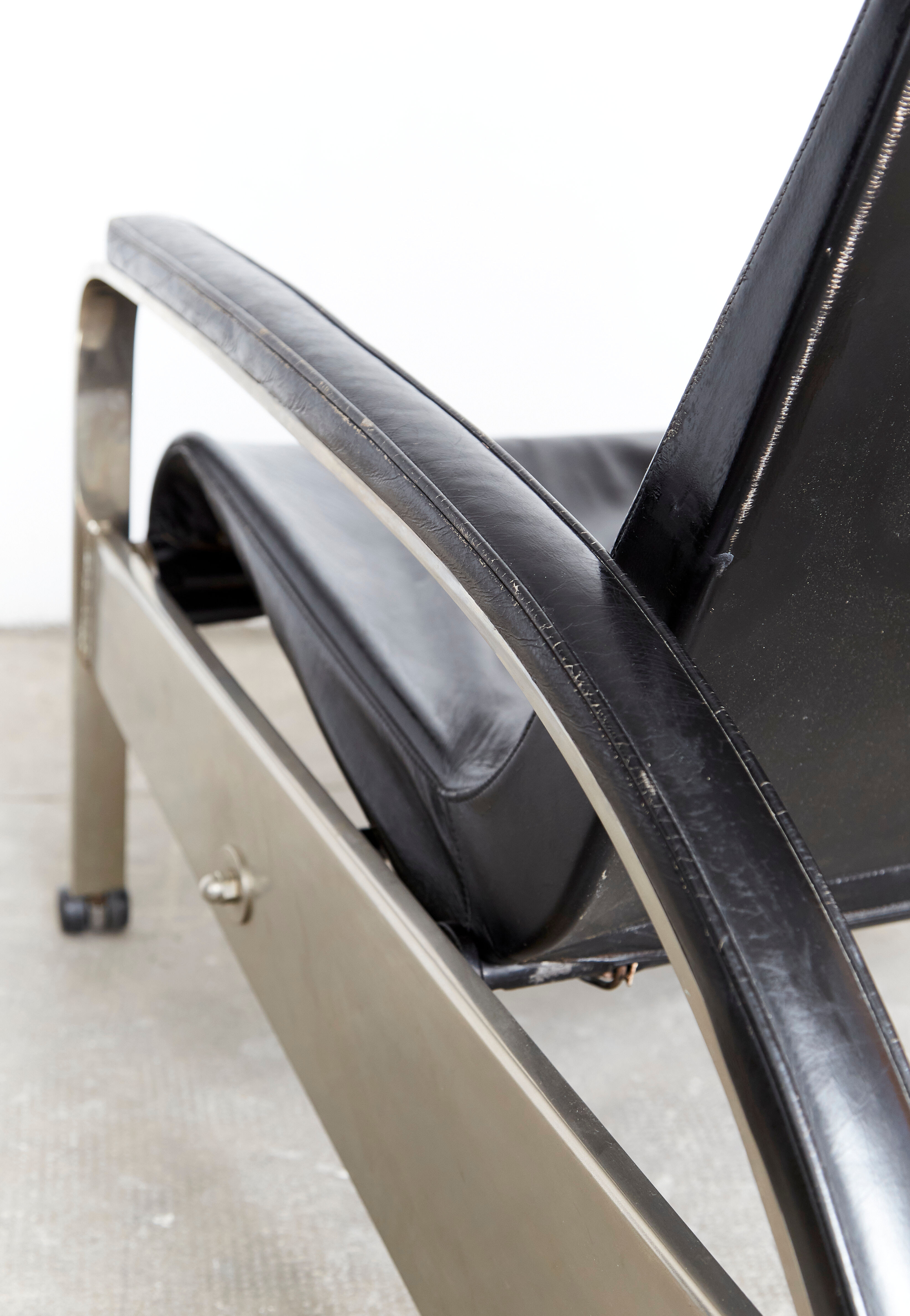 Jean Prouvé lounge chair D80 "Grand Repos" for Tecta