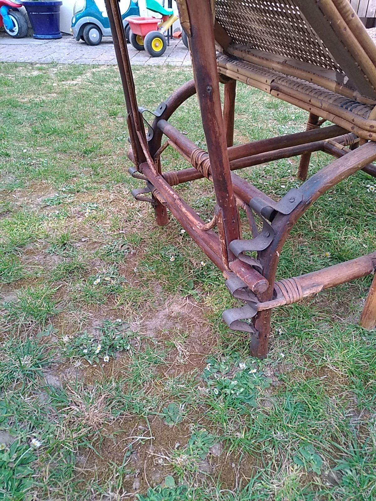 Vintage rattan long chair