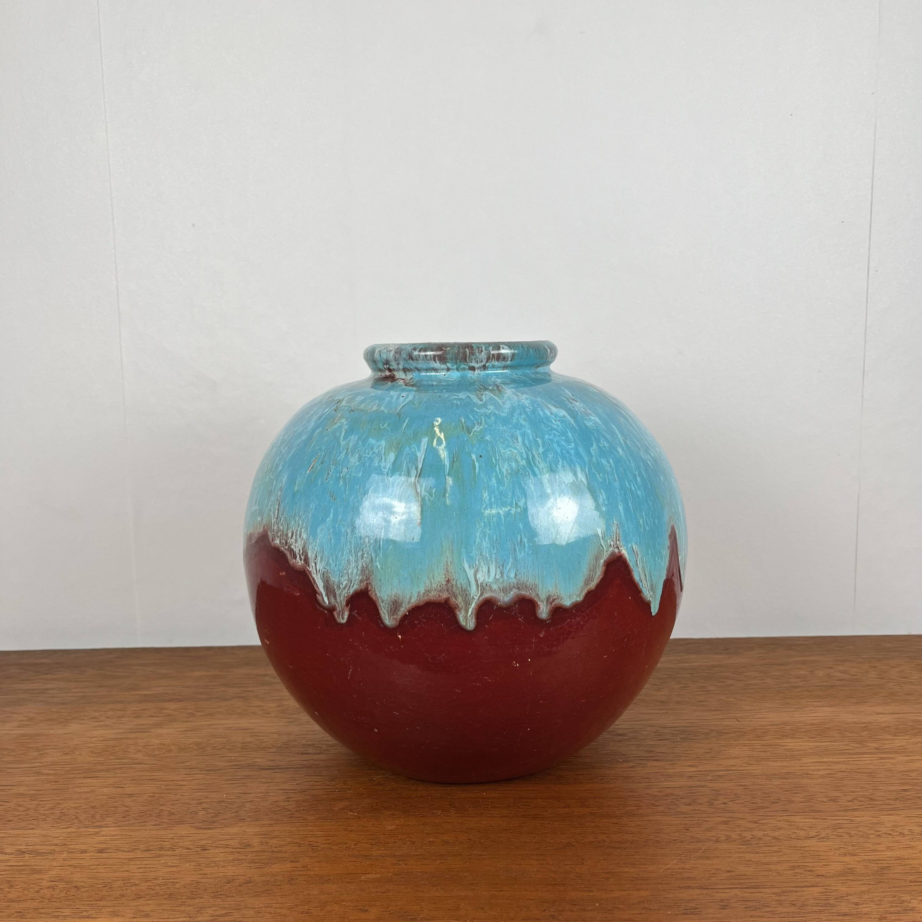 Ceramic ball vase by cab 1976