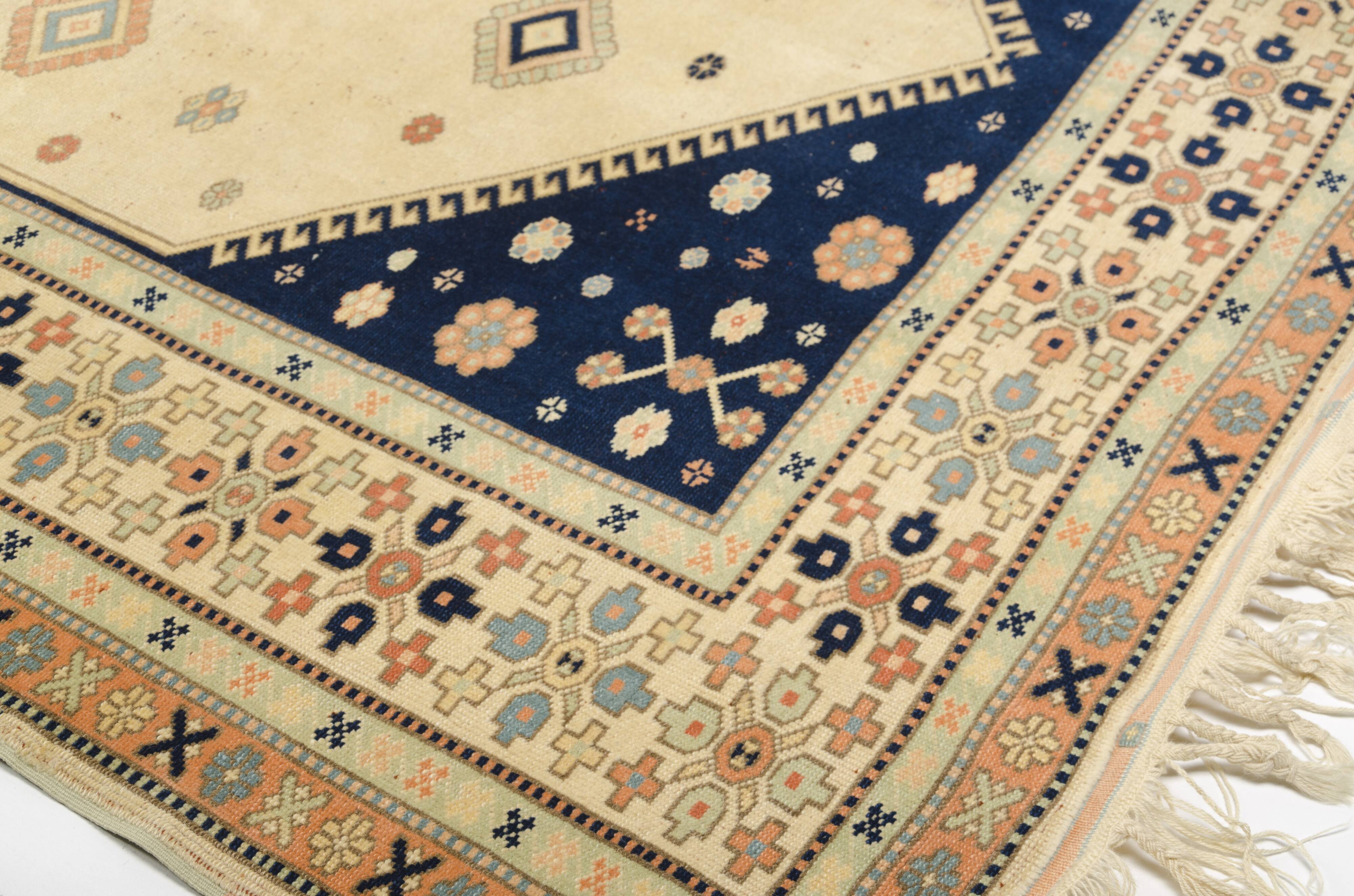 Tapis vintage noué à la main pour la maison