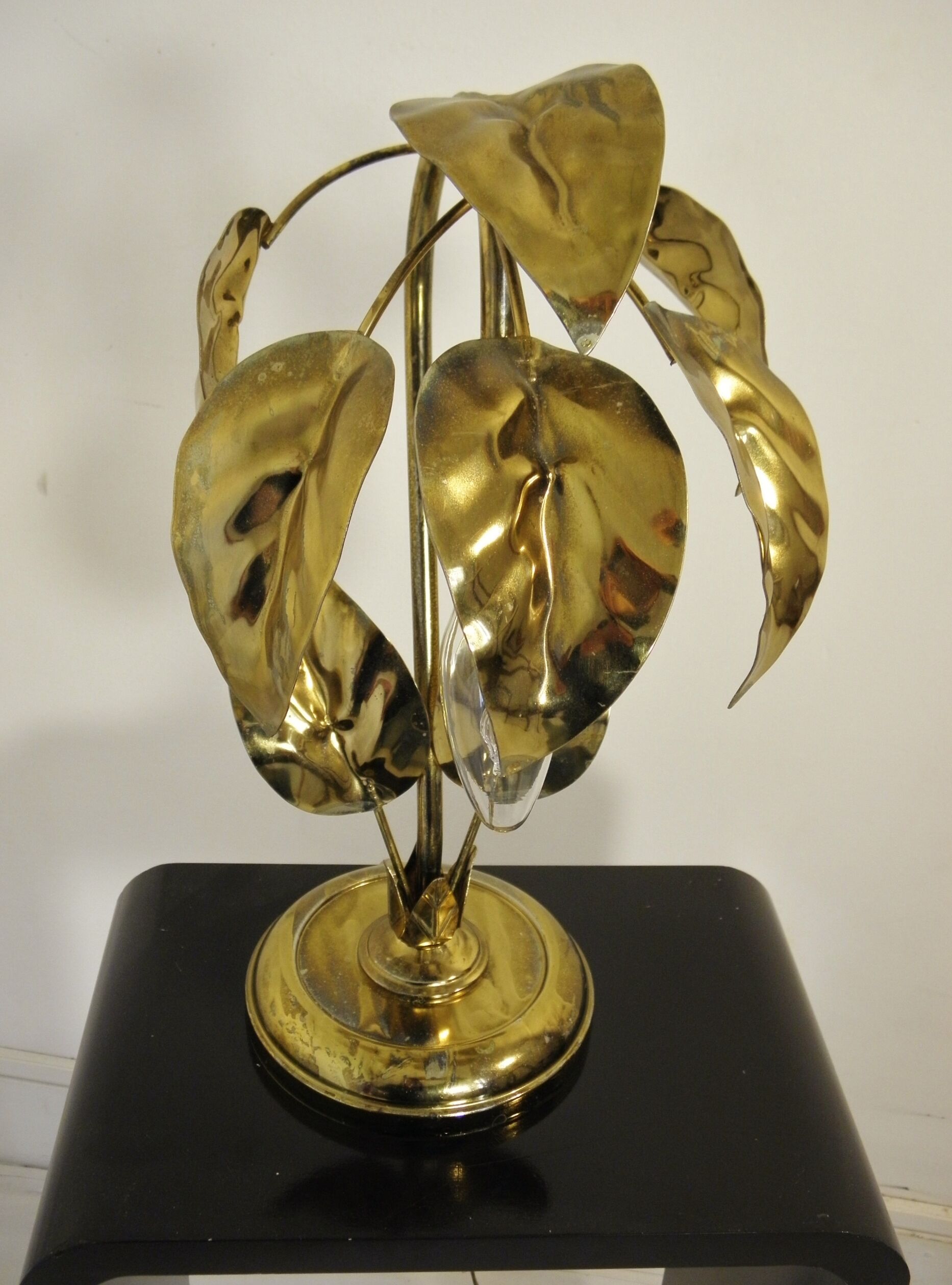 Lampe feuillage en métal doré vintage 1970