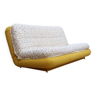 Dr. Jekyll & Mr. Hyde modular sofa Bed by Poltrona Frau 1980s