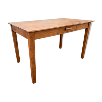 Kitchen table
