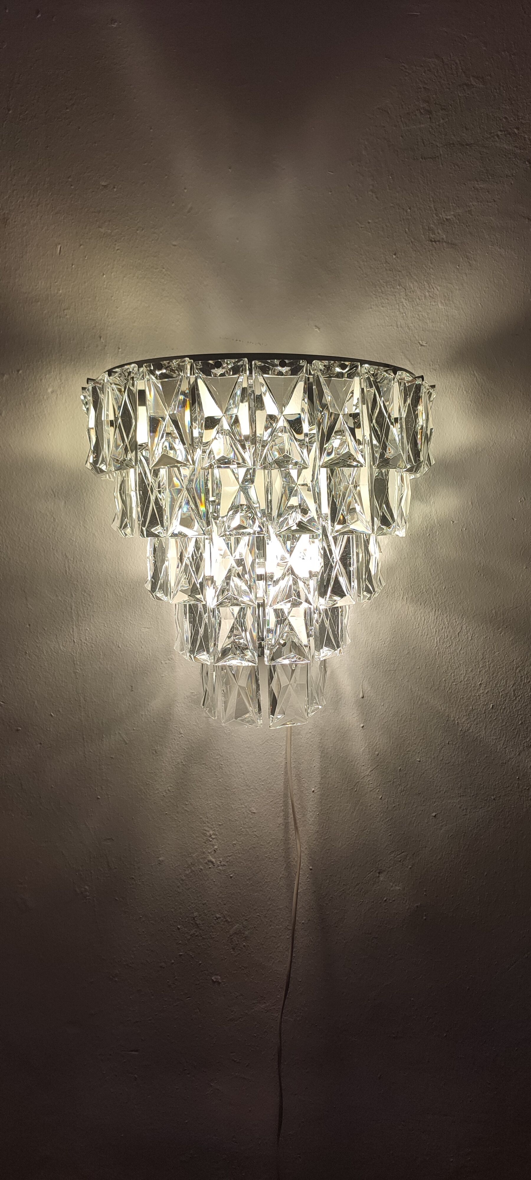 Apply "kinkeldey" crystals. Germany 1970s