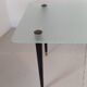 Table basse vintage en bois, verre et laiton