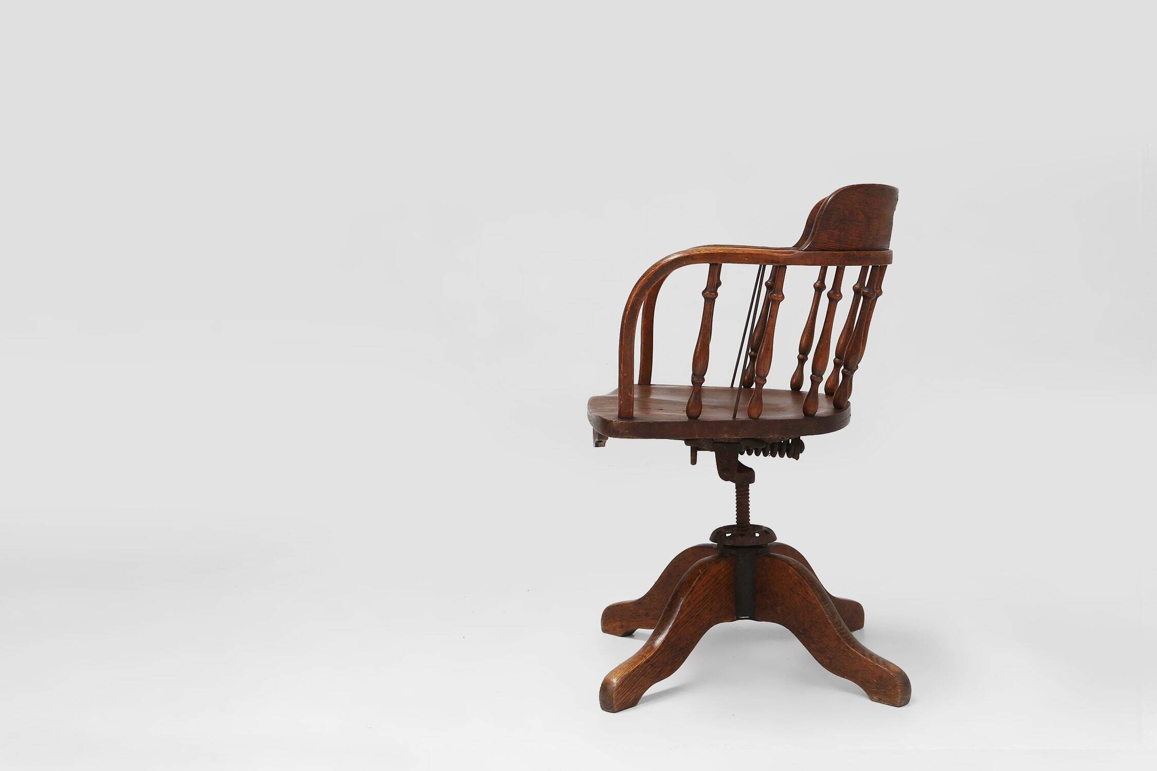 Chaise de bureau capitaine à base pivotante anglaise, Royaume-Uni années 1850
