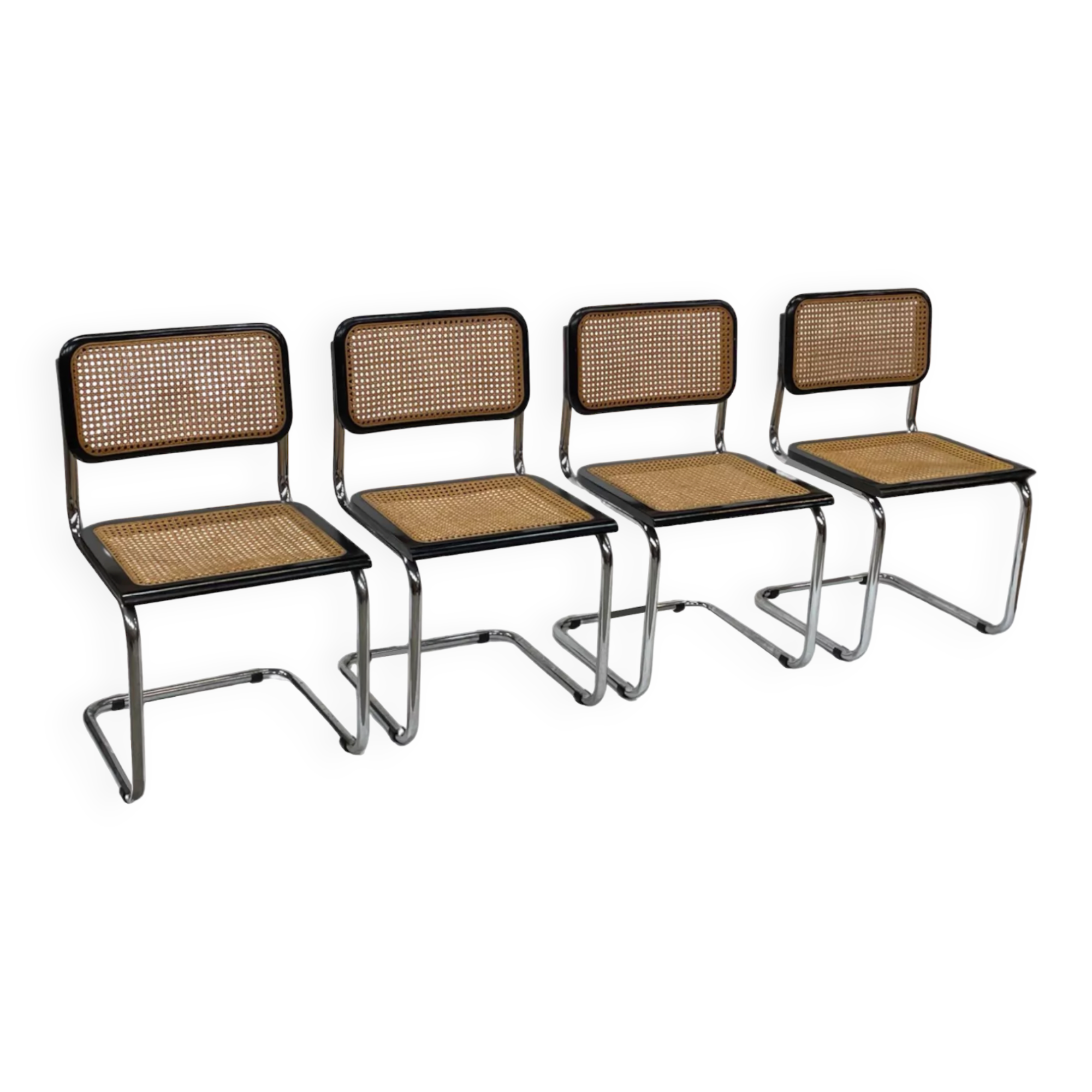 Suite de 4 chaises vintage modèle Cesca B32 en noir et chrome