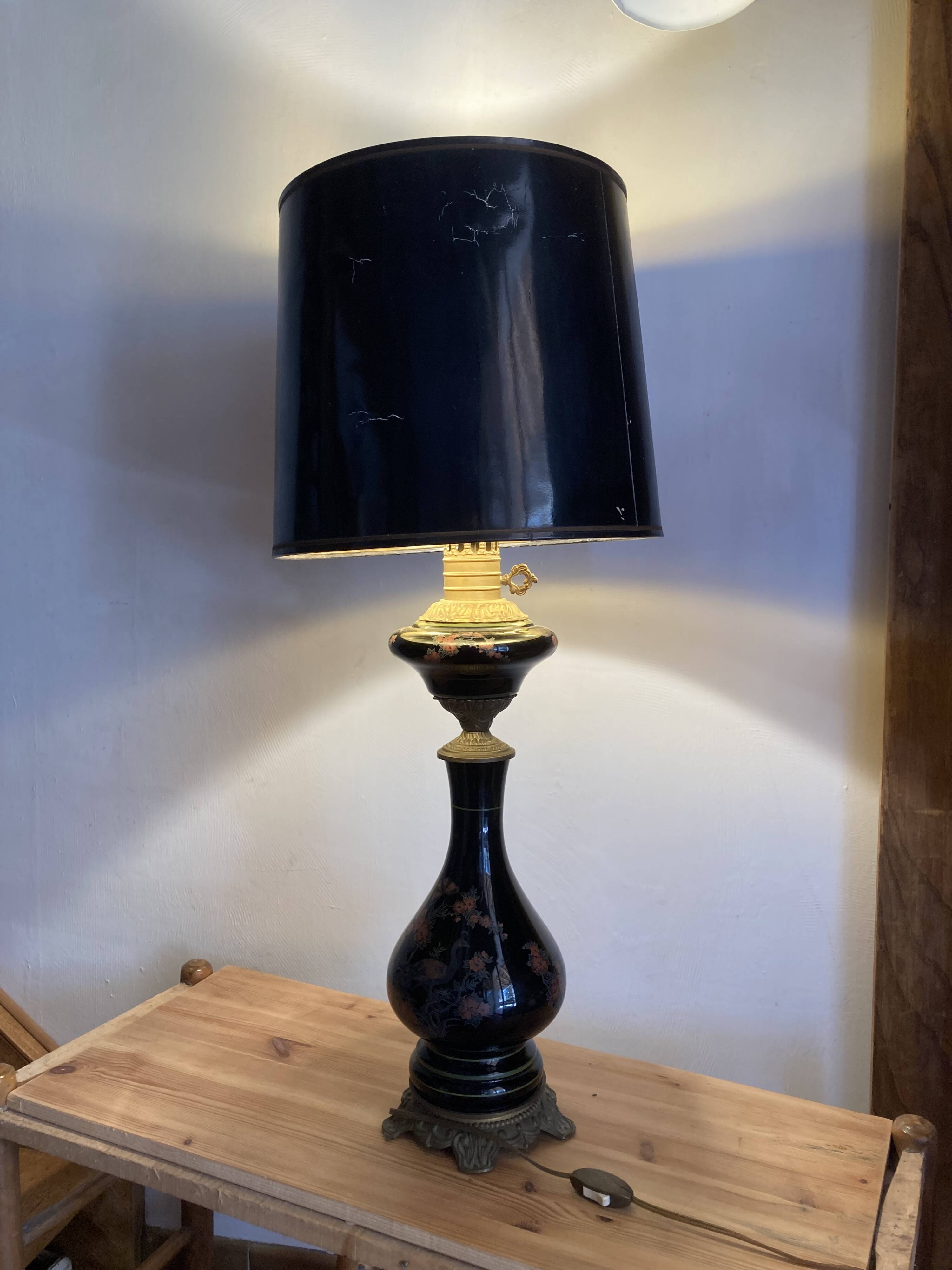 Napoleon III style lamp