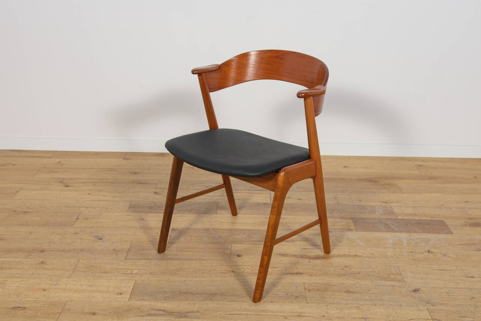 Chaises en teck danoises du milieu du siècle de Korup Stolefabrik, Danemark, 1960.