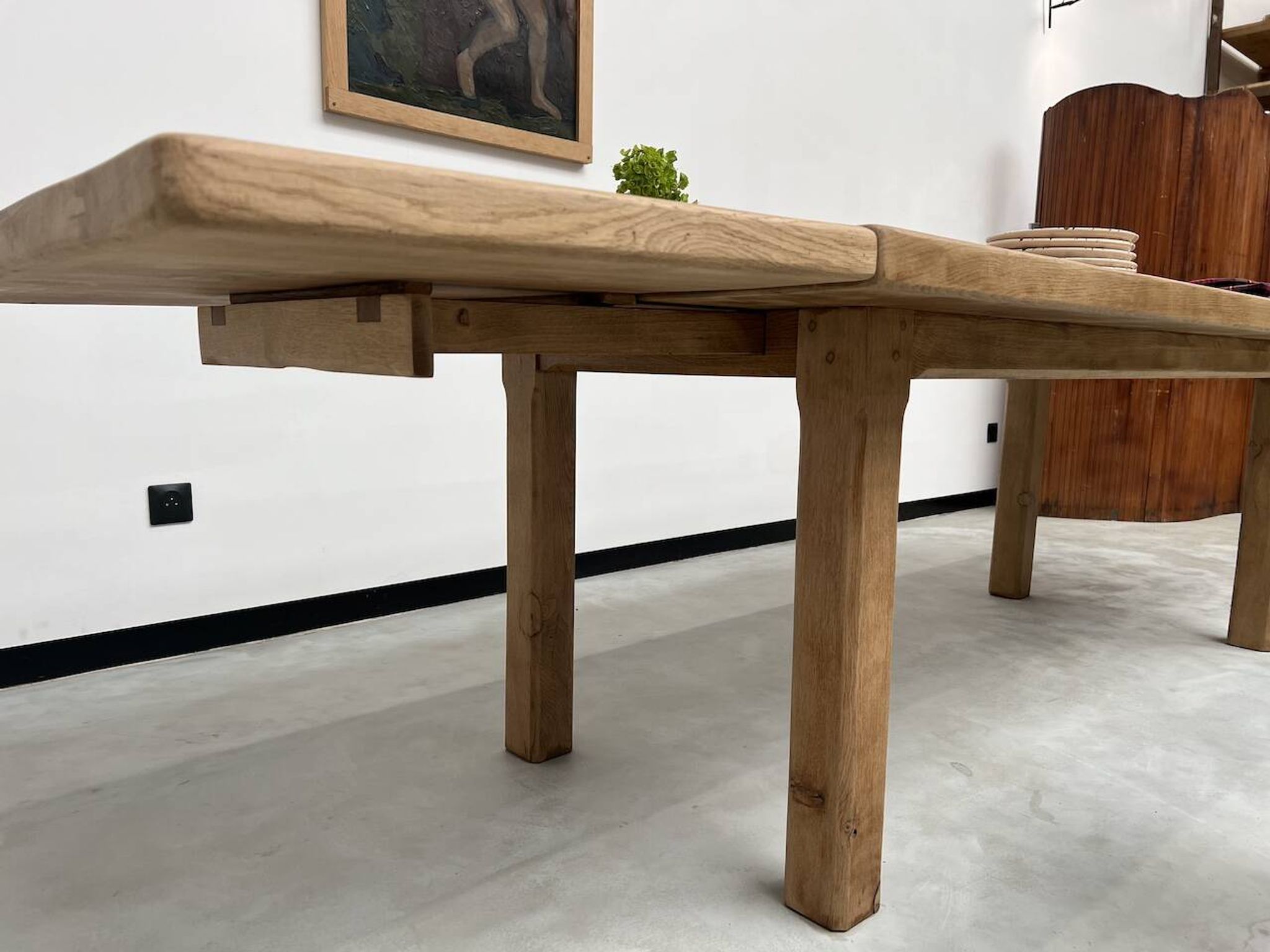 Large farm table from the 60s, in solid oak, with extensions