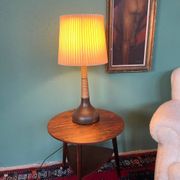 Herman A. Kähler pour la lampe de table en céramique Le Klint