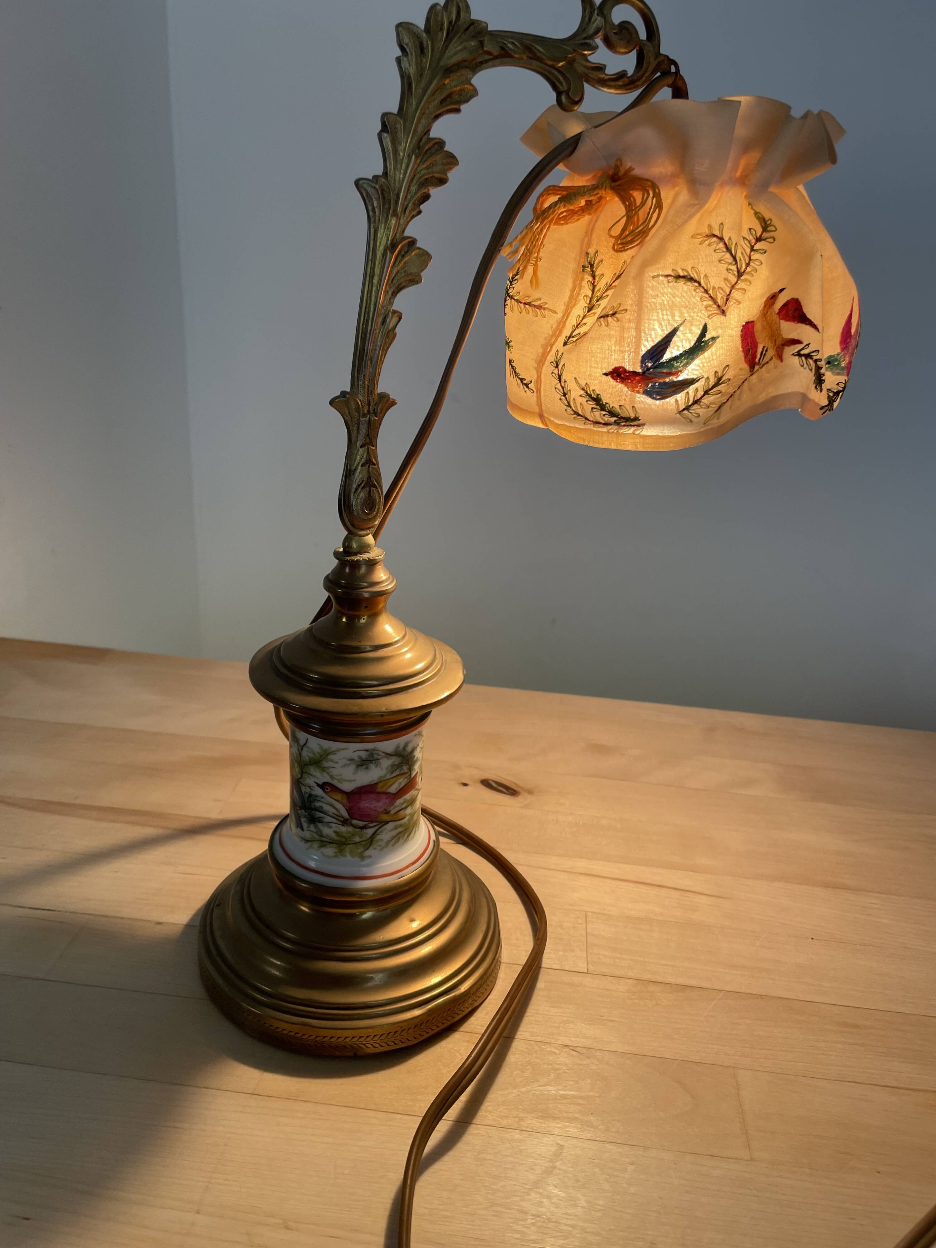 Art Nouveau / Romantic decorative lamp