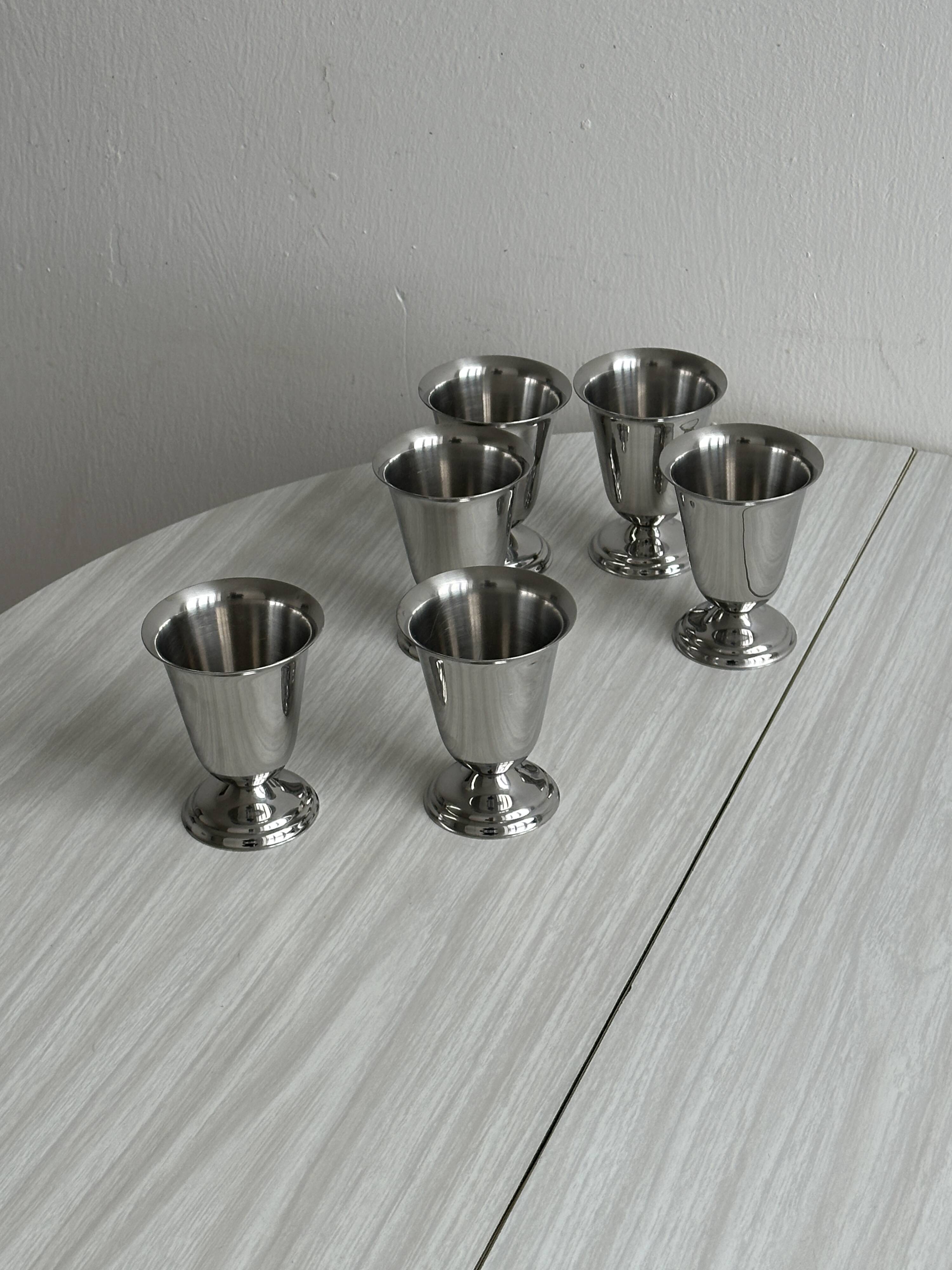 6 stainless steel mugs
