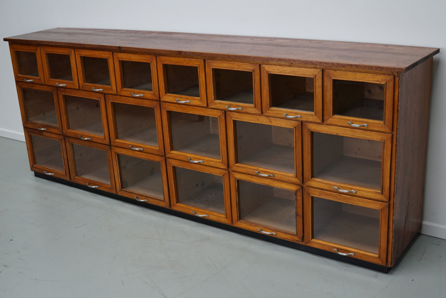 Vintage oak haberdashery cabinet / display cabinet, Netherlands, 1950s
