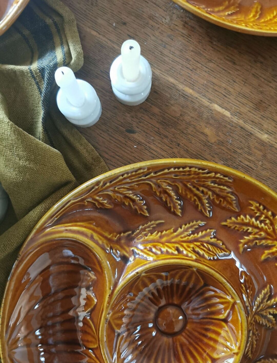 Artichoke plates