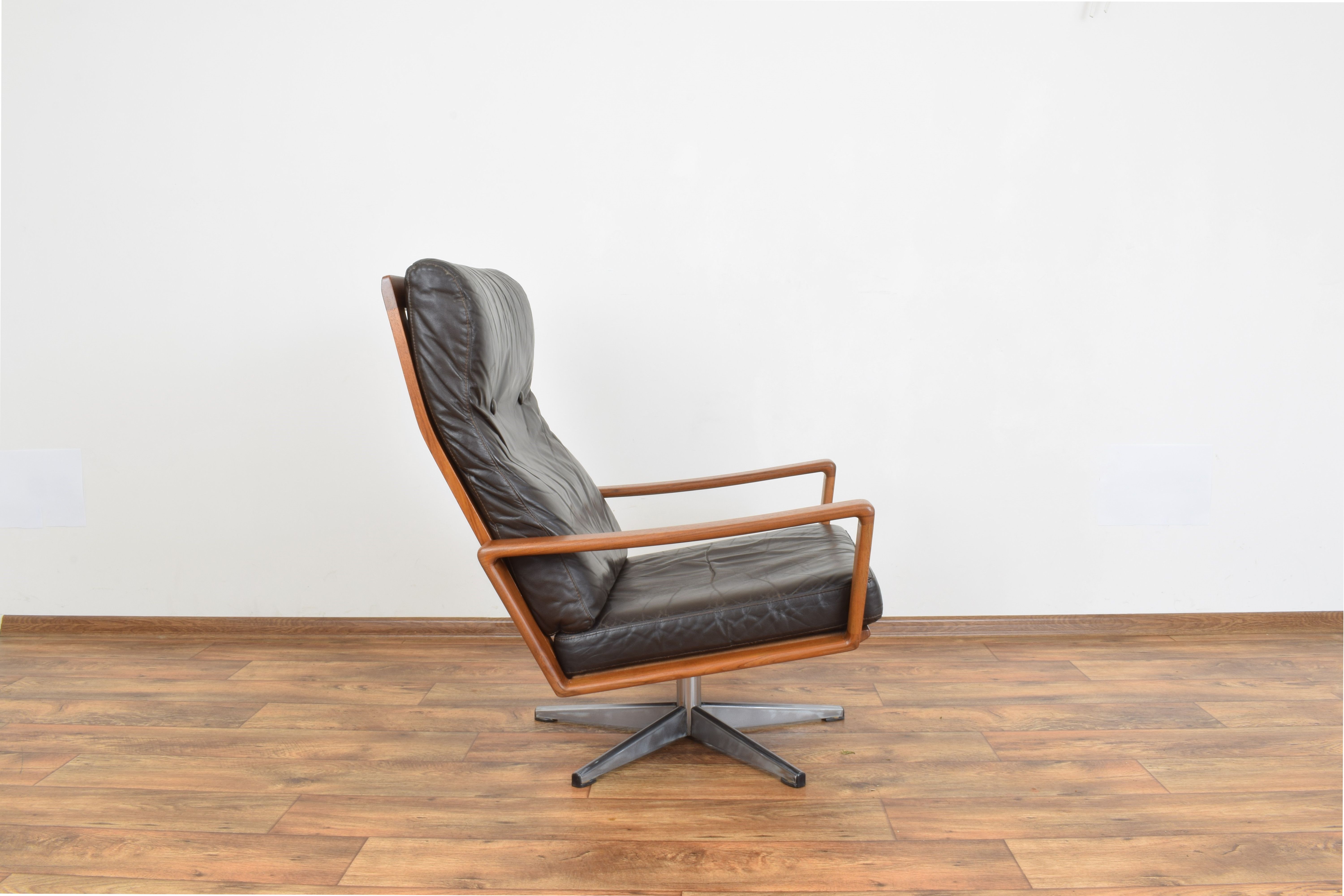 Swivel lounge chair by Arne Wahl Iversen for Komfort, 1960s