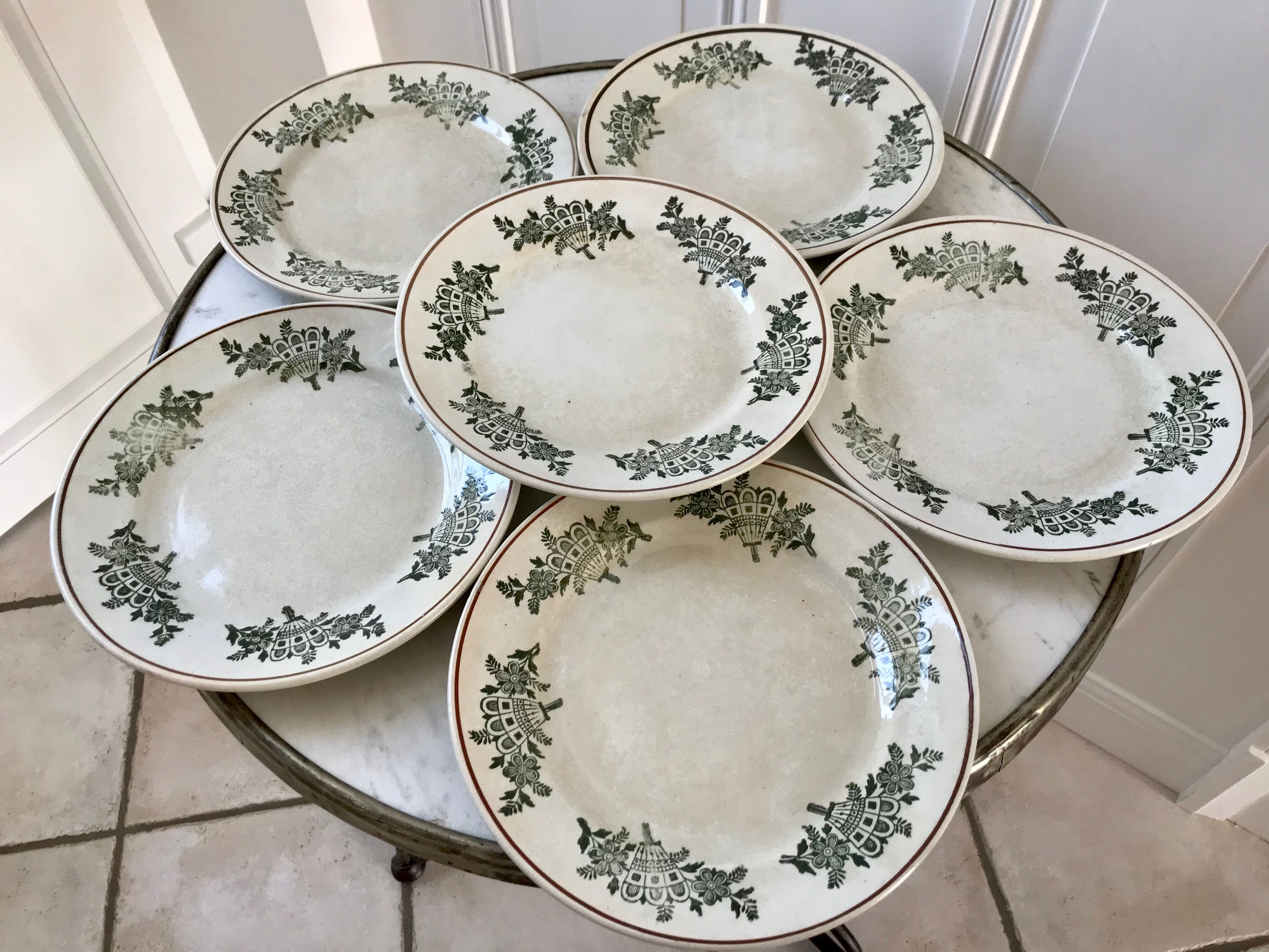 Set of 6 flat plates Iron Earth late nineteenth