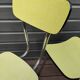 Paire de chaises en formica jaunes