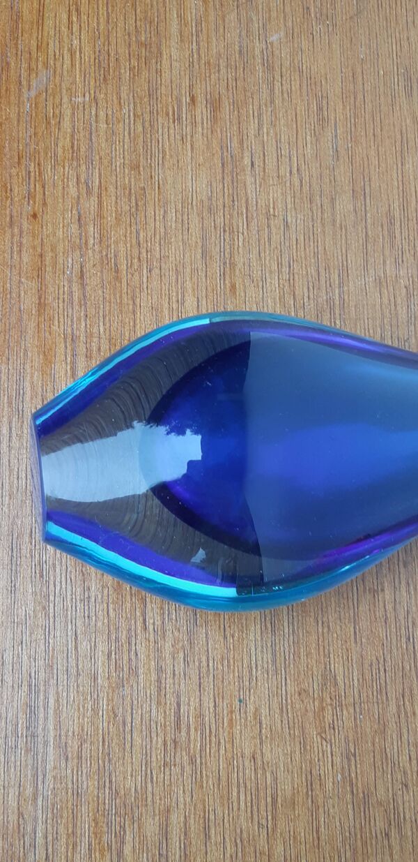 Vase soliflore en verre Murano Sommerso bleu
