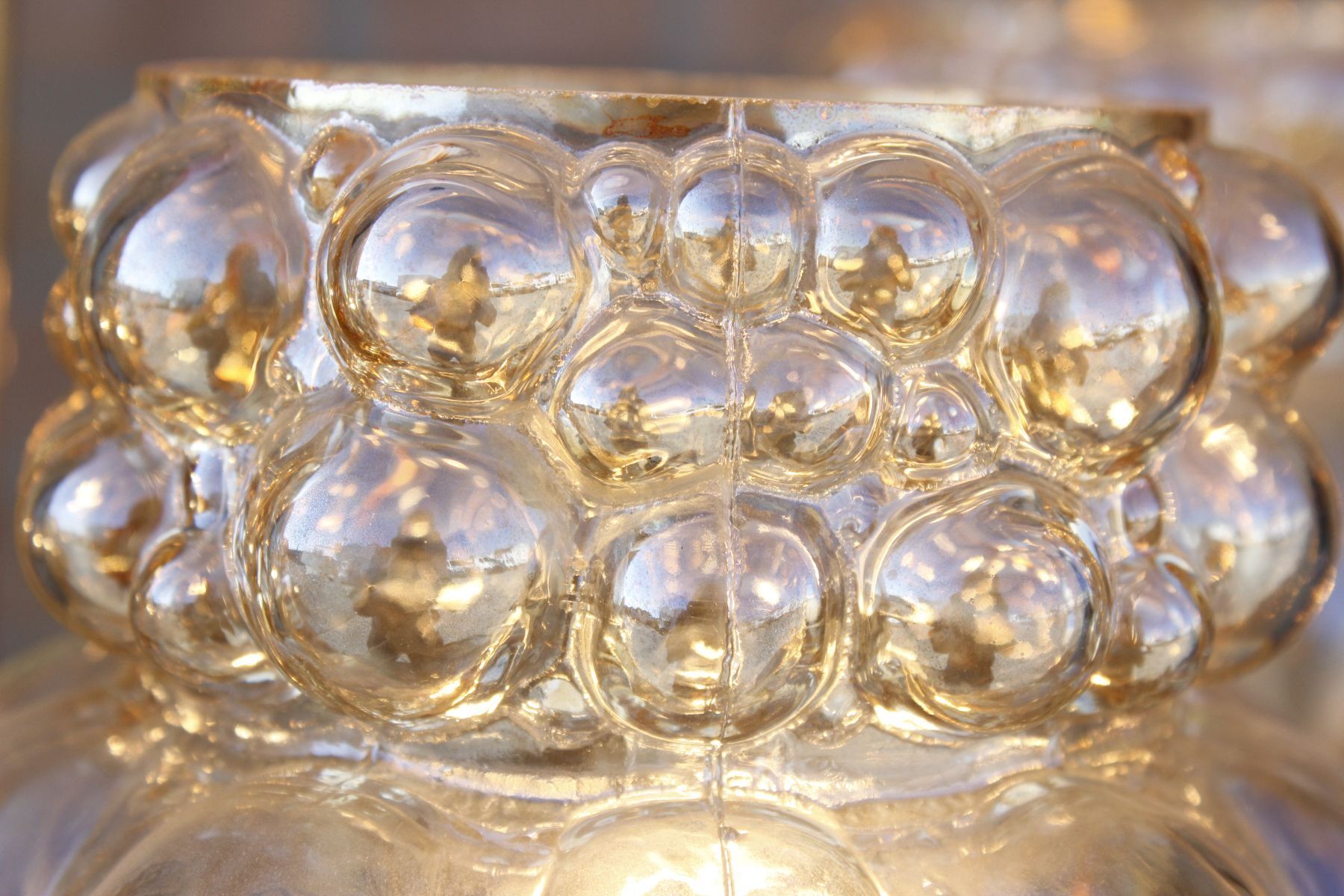 Mid-Century 6-light chandelier in Massive Brass - Iridescent Moulded Glass, Germany 1960s