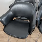 Set of 6 "Conference" chairs by Eero Saarinen for Knoll International