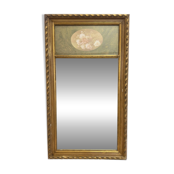 Antique trumeau mirror in gilded stucco – floral decoration
