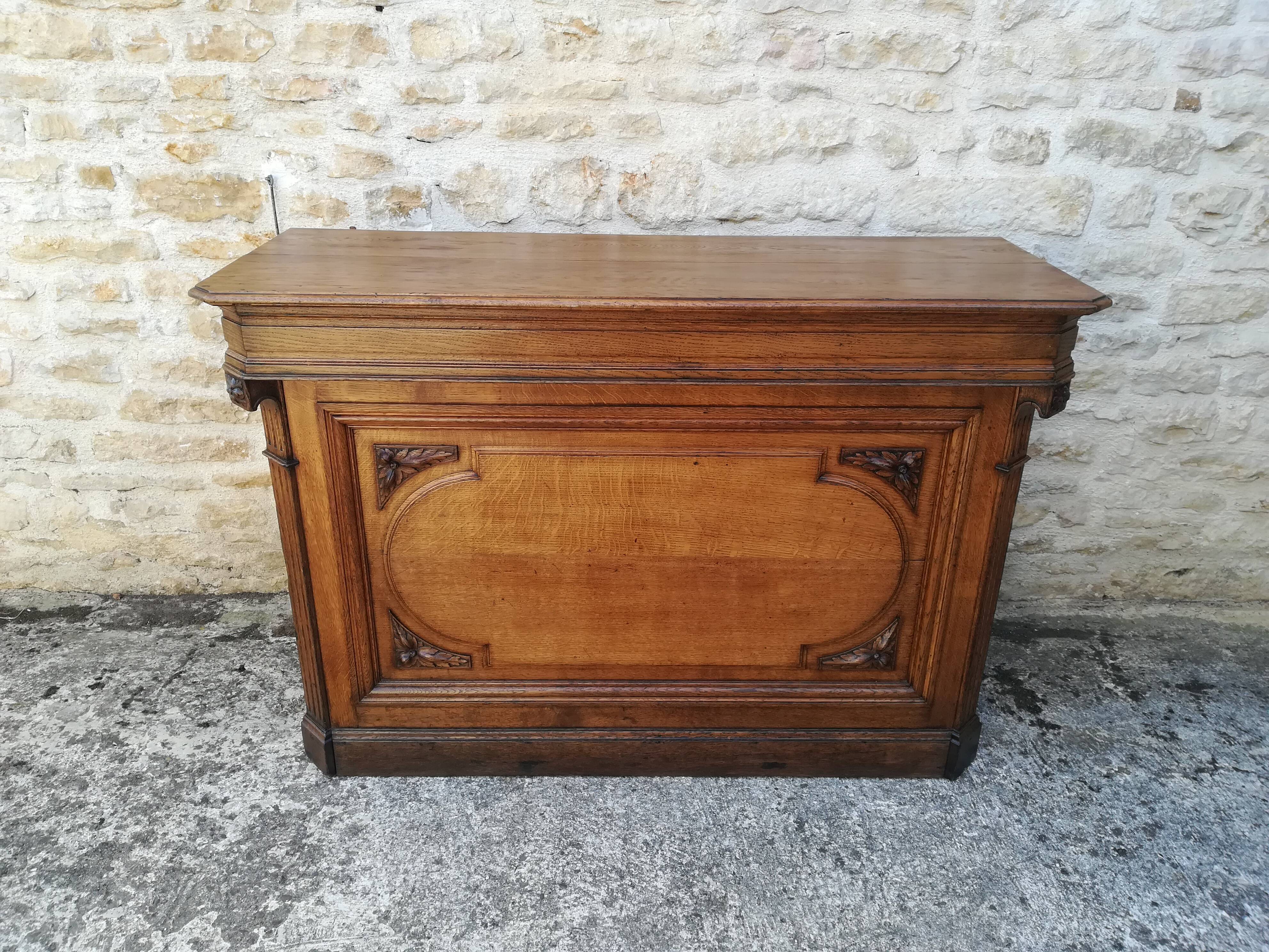 Oak counter