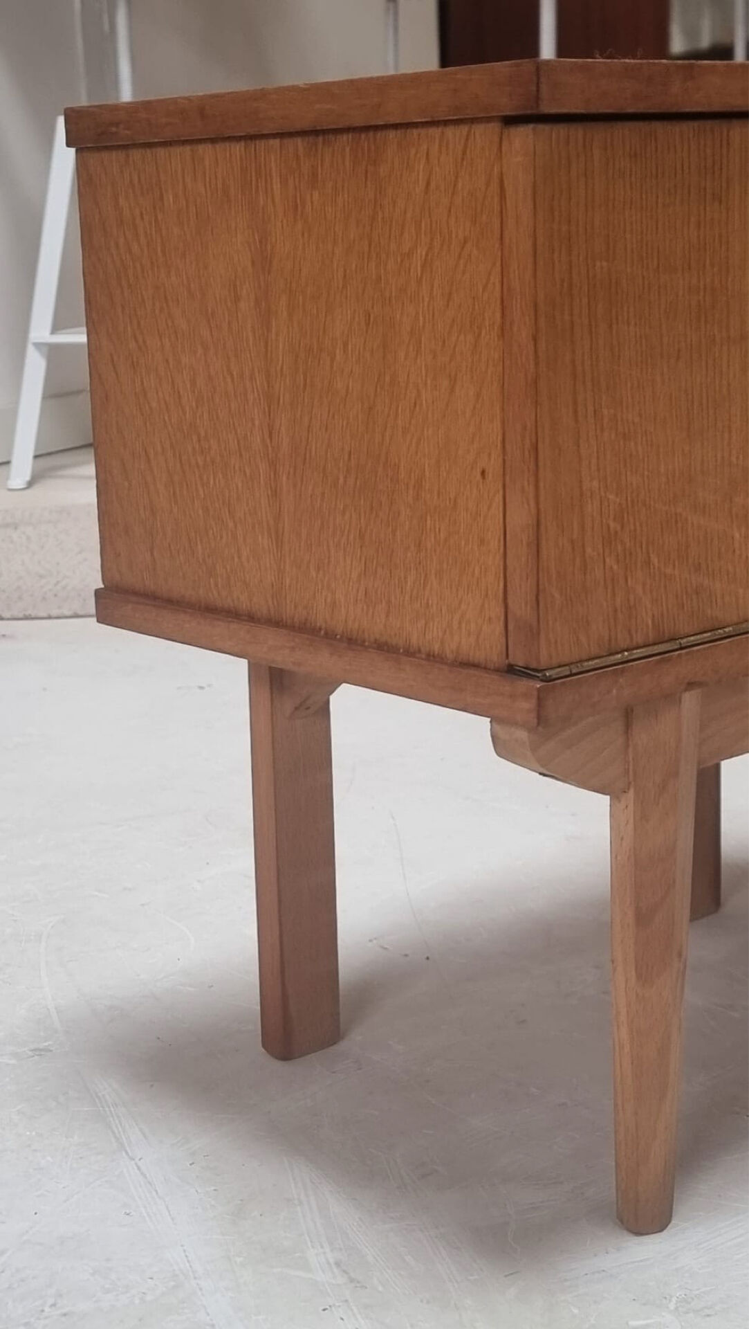 Tables de chevet du milieu du siècle