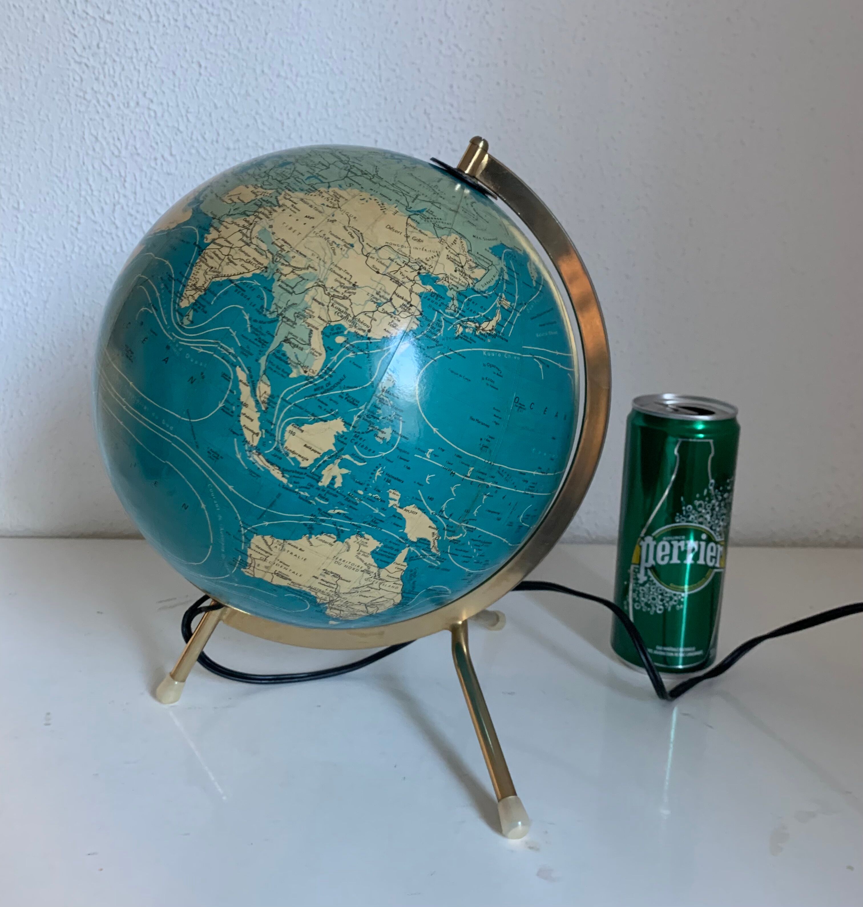 Globe  vintage 1977 terrestre verre tripode doré Taride - 28 cm