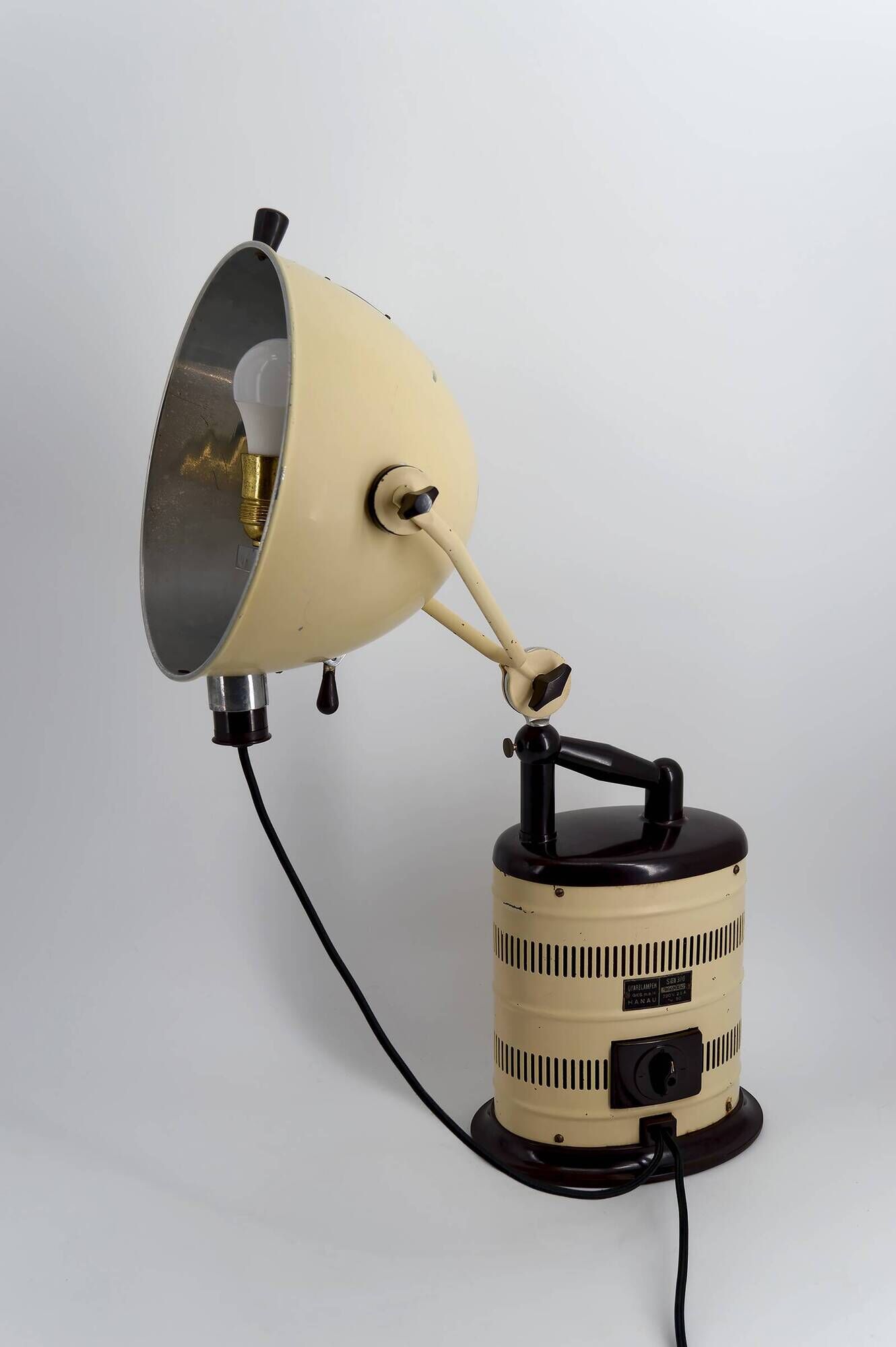 Medical lamp "Höhensonne" S300, Art Deco Bauhaus – Original Hanau