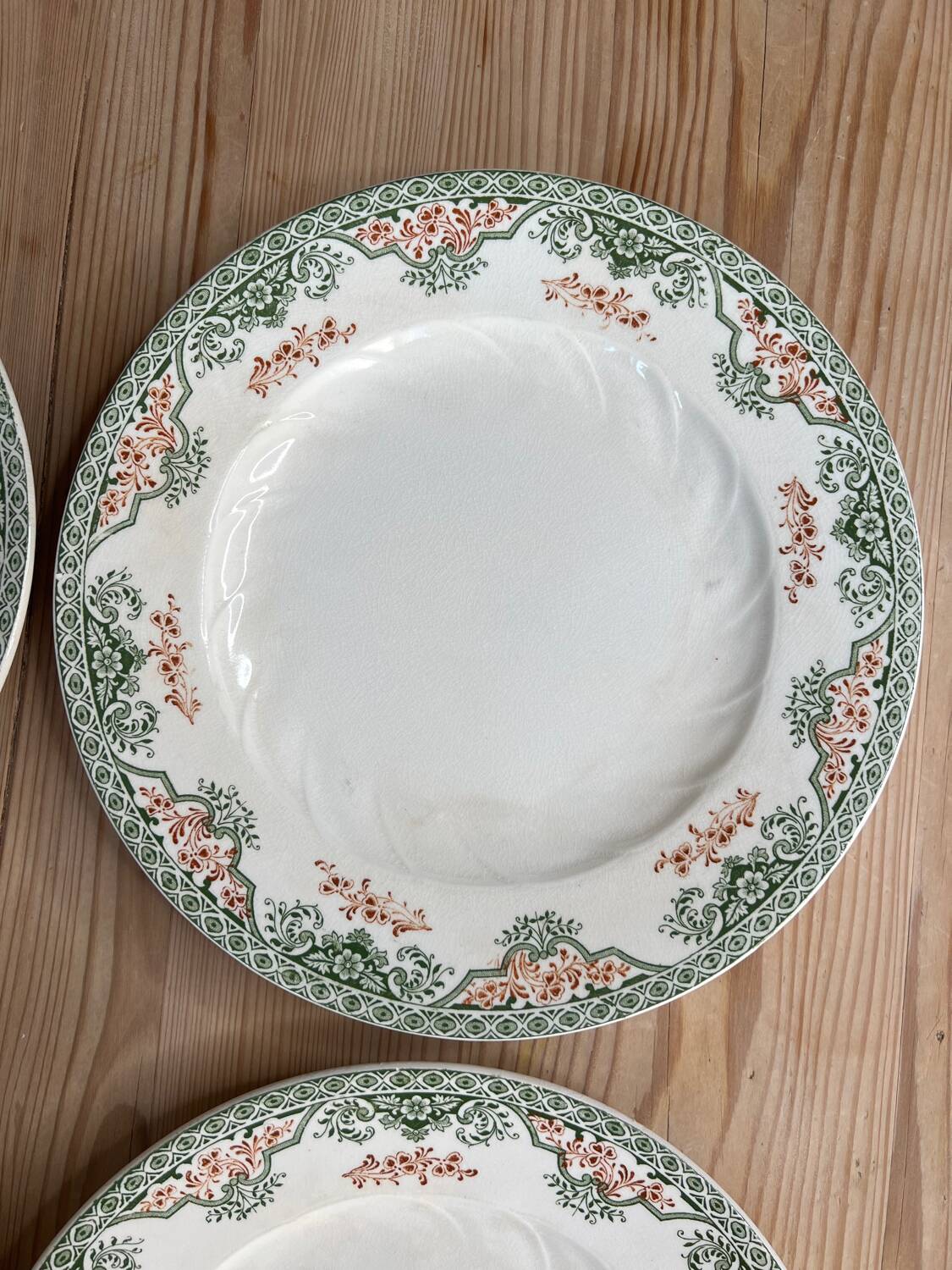 Set of 4 Longwy Bruges plates