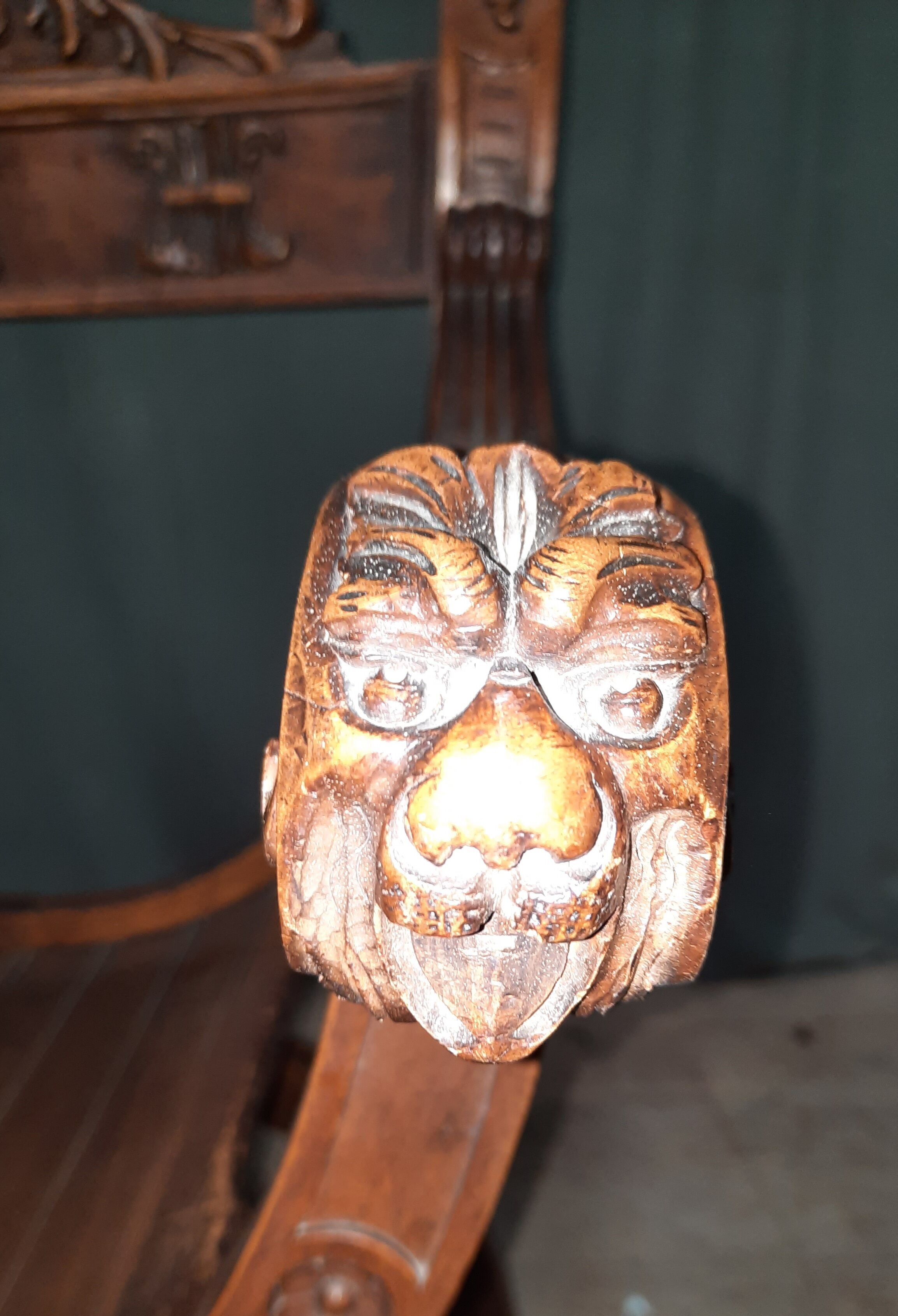 Faiteuil "Dagobert" in walnut