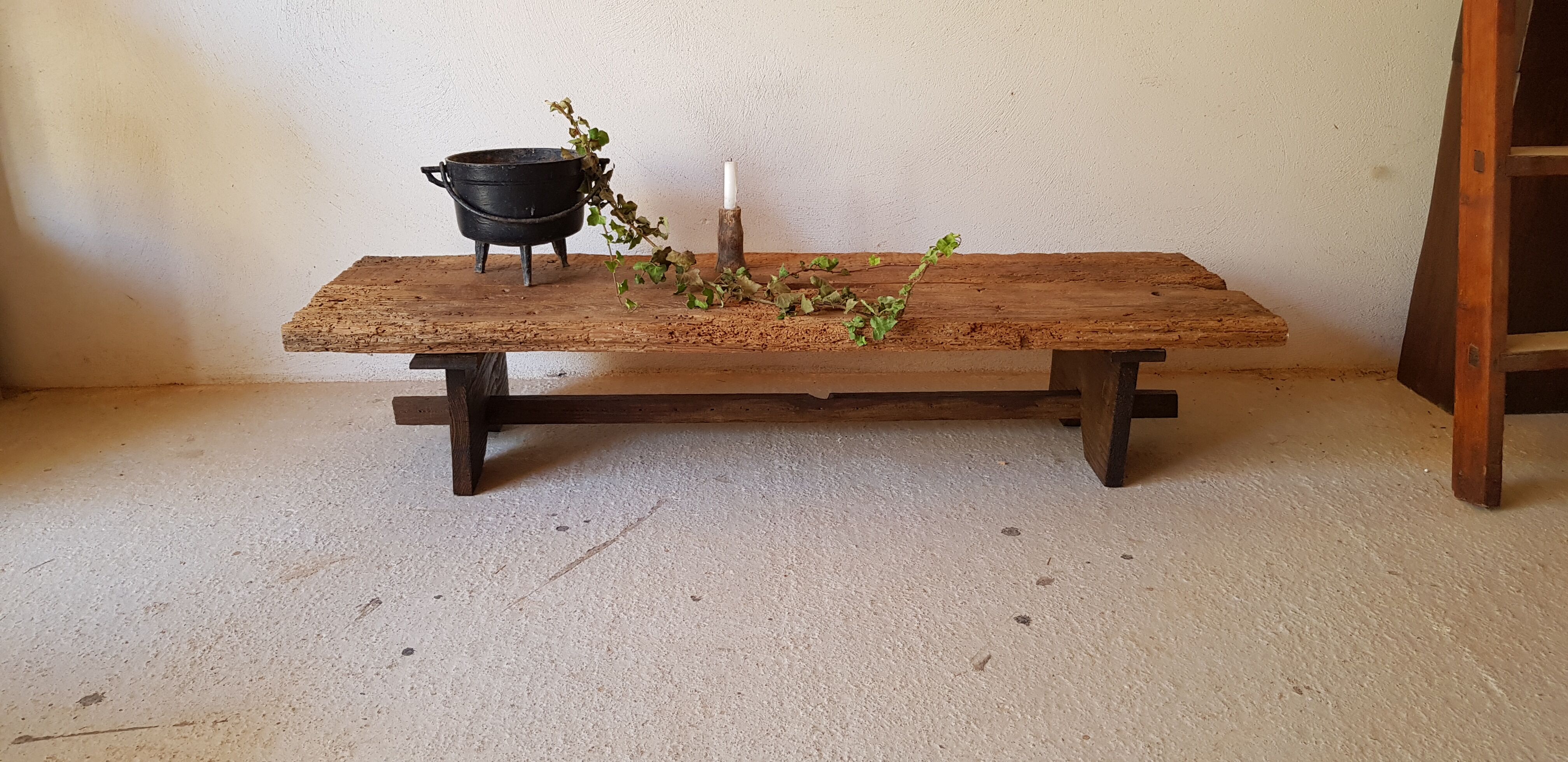 Coffee table wabi sabi