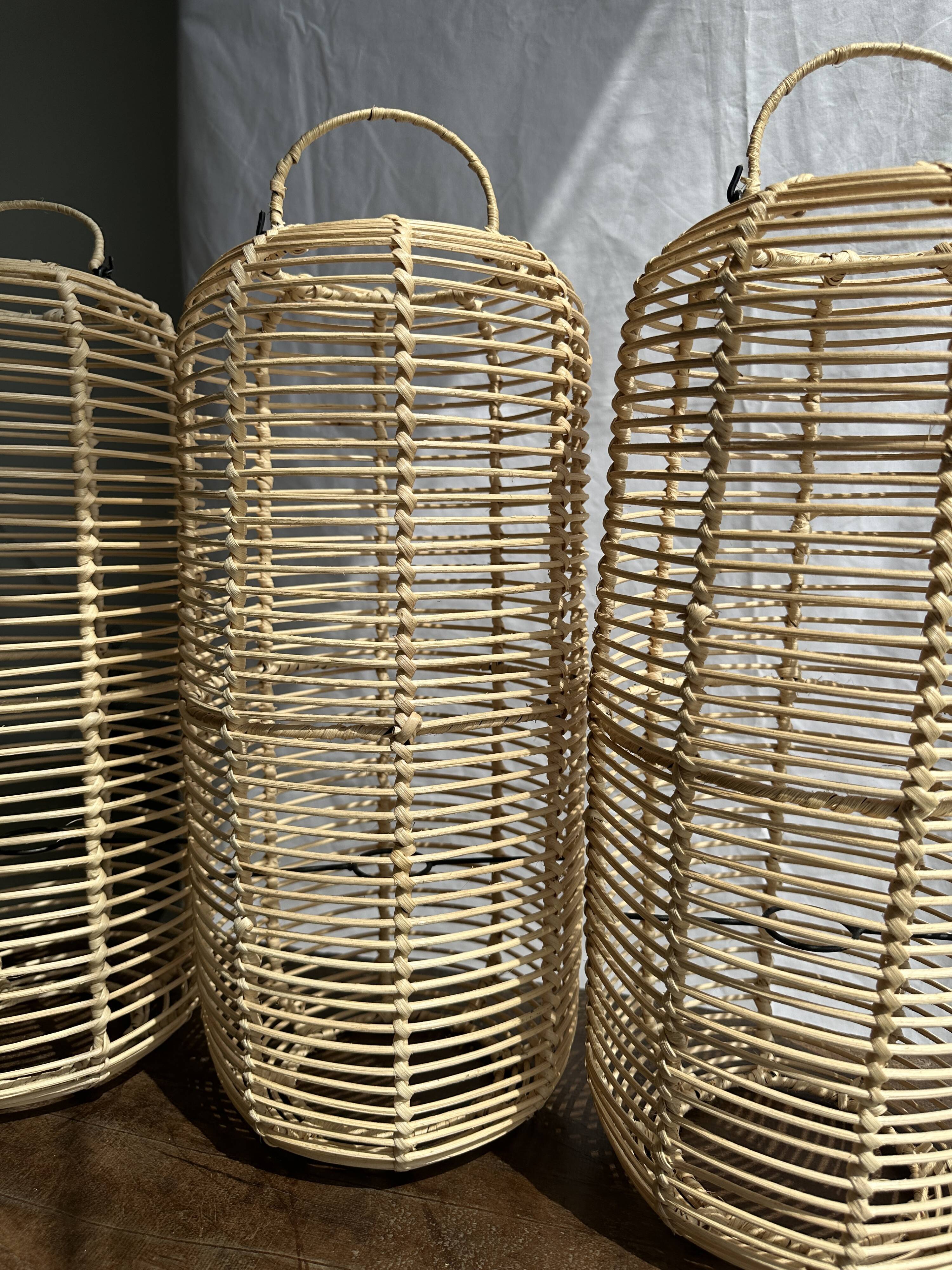 Large lantern-shaped rattan pendant lamp H50 D24