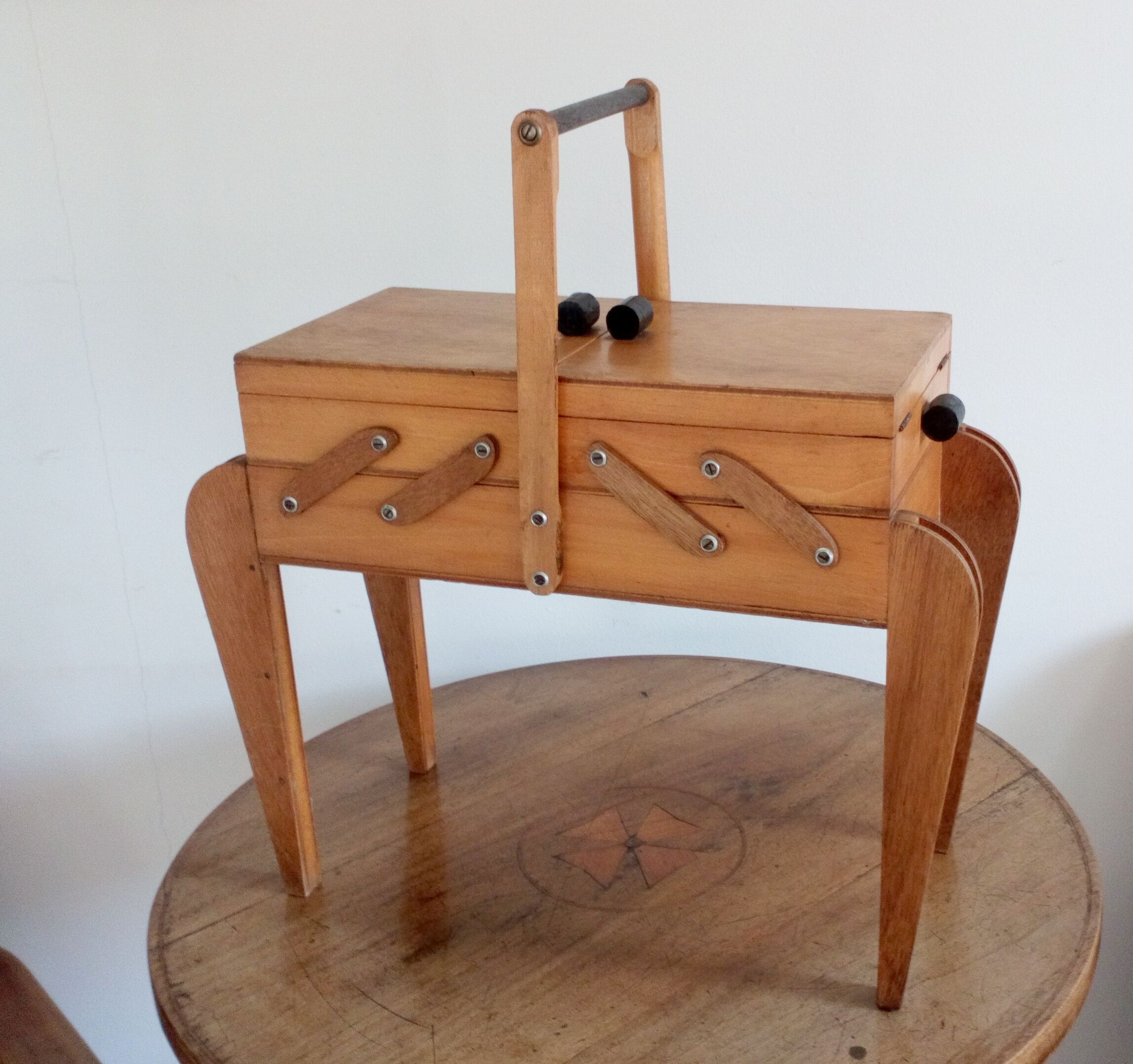 Small worker years 50/60