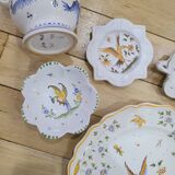 Set of 5 Moustiers porcelain pieces in perfect condition