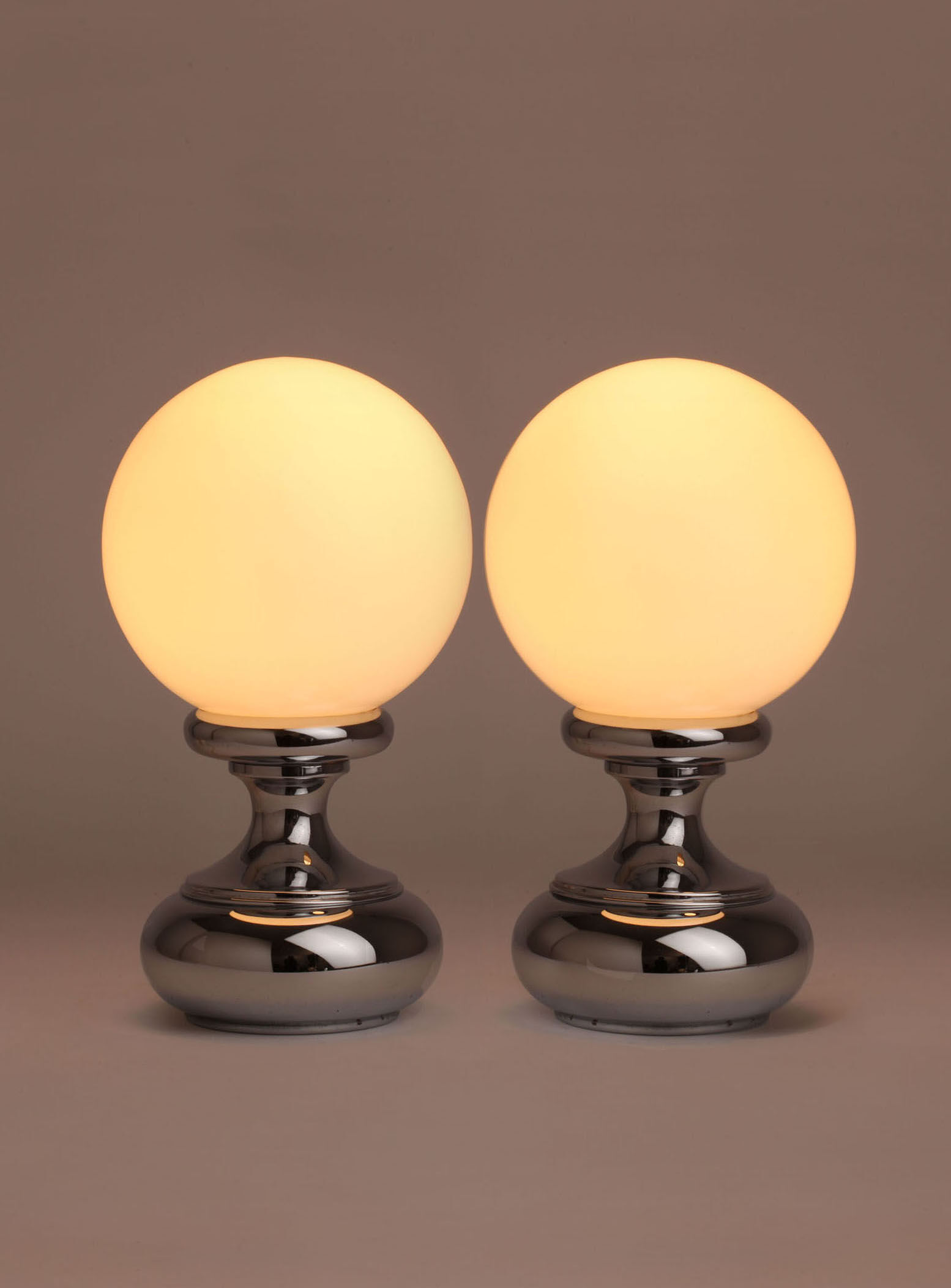 Globe table lamps
