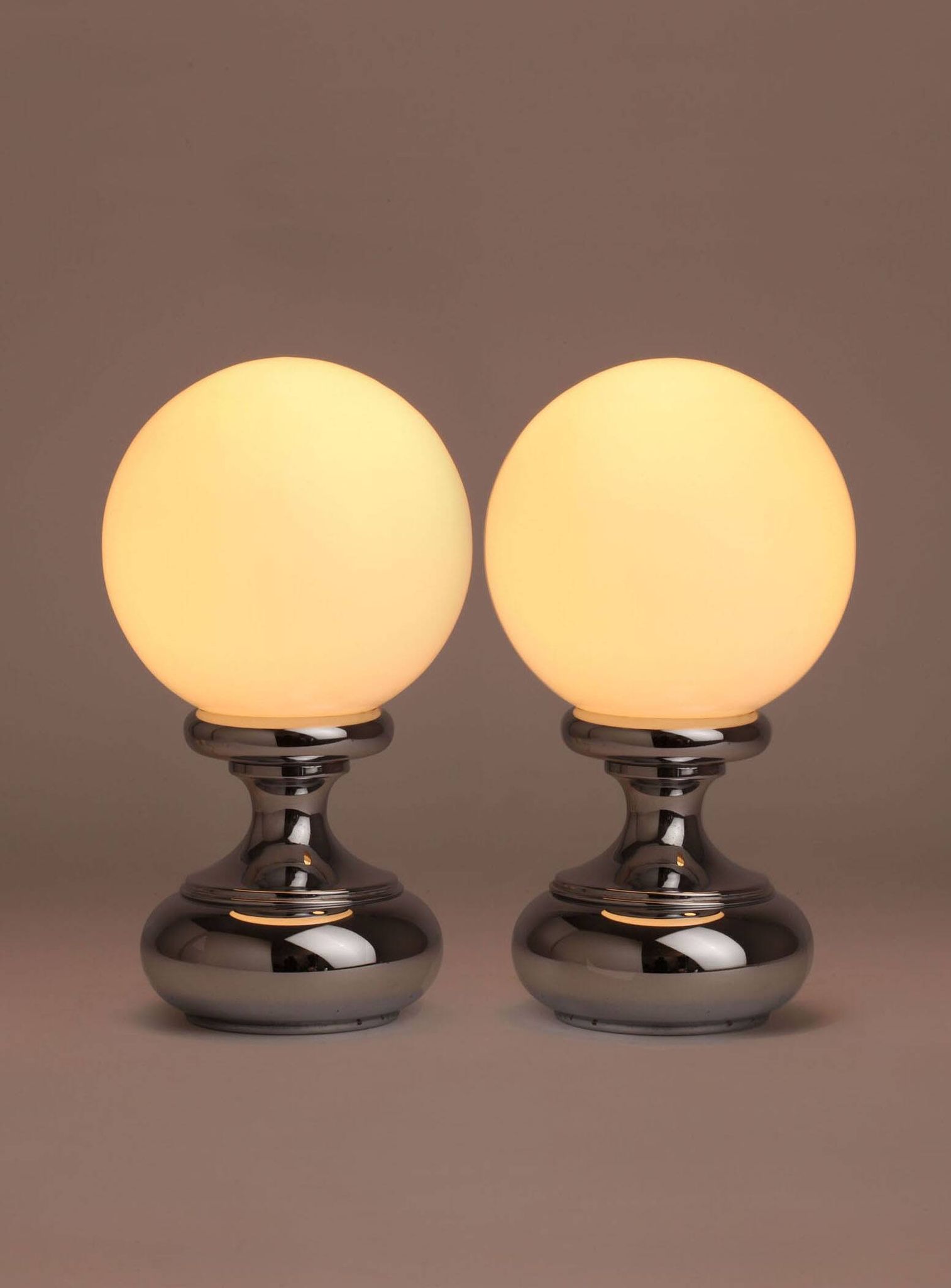 Globe table lamps