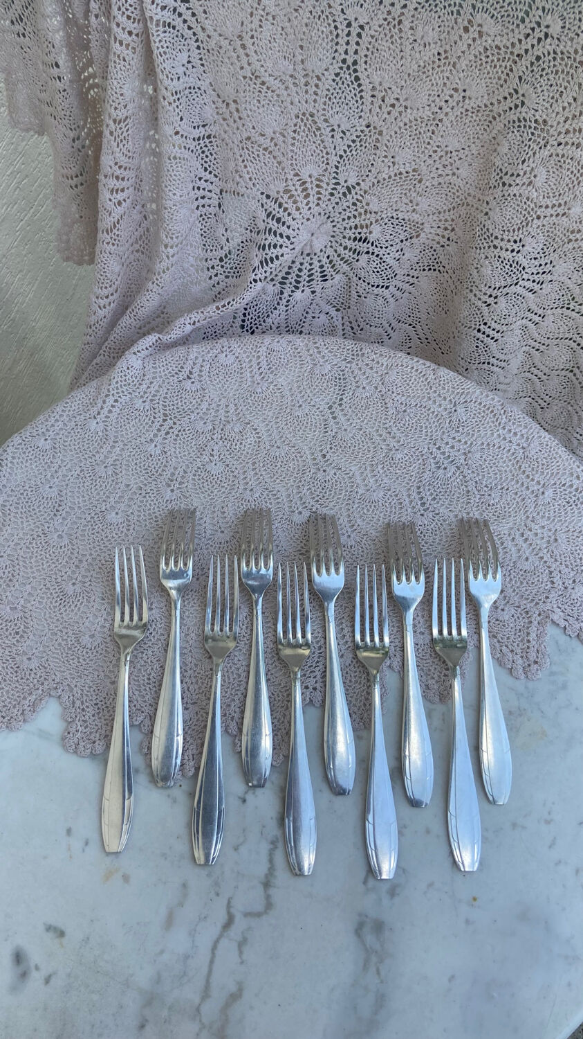 Apollo vintage 1950s silver-plated 35-piece cutlery set