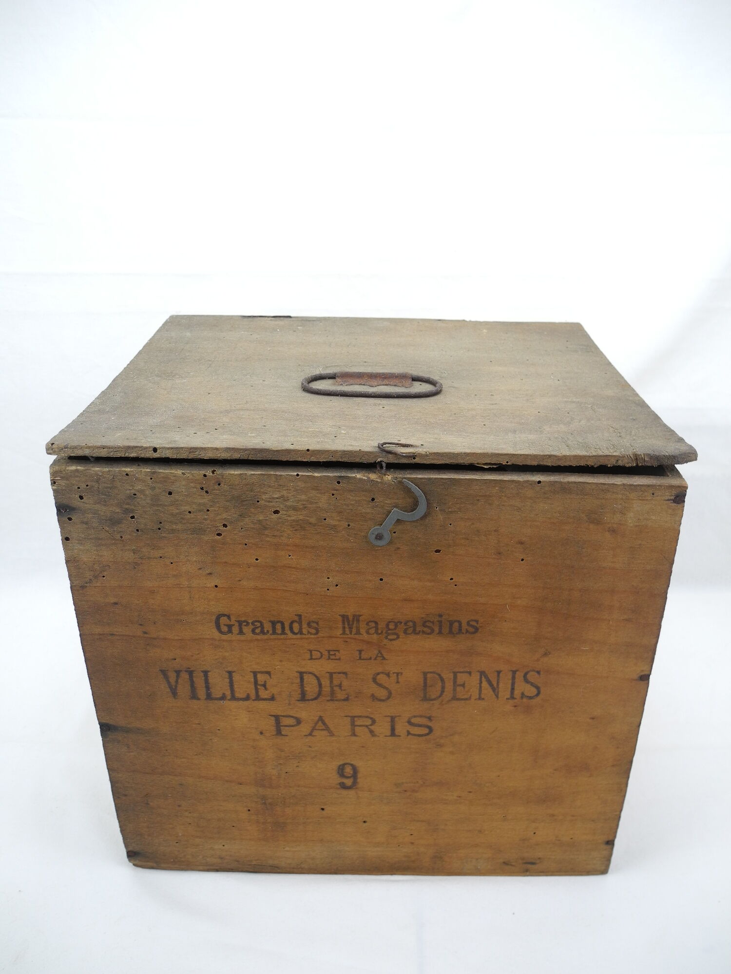 old hat box old french hat box Department Stores Paris