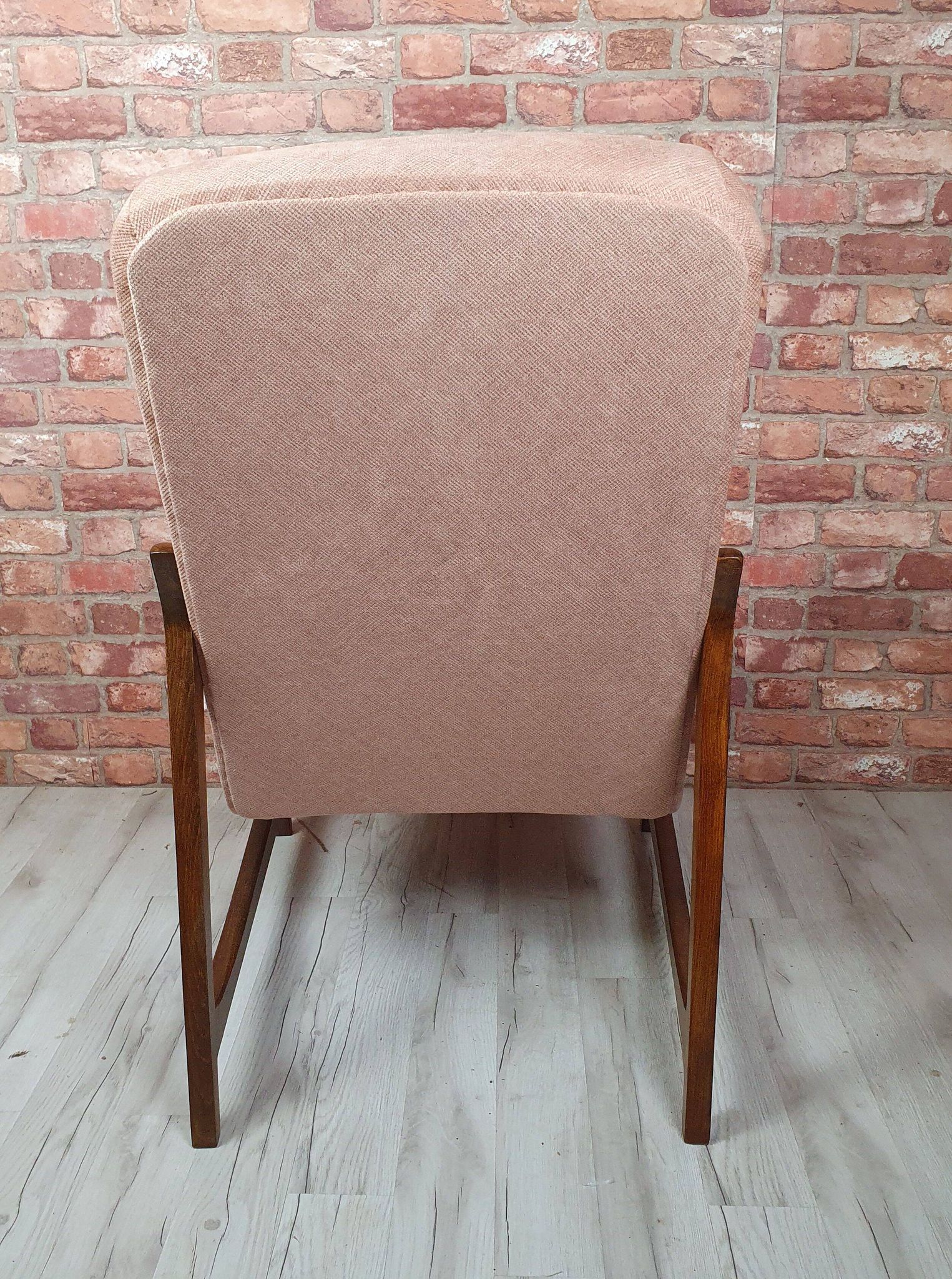 Fauteuil rénové, type 364, conçu par Barbara Fenrych-Węcławska, Pologne, années 1950