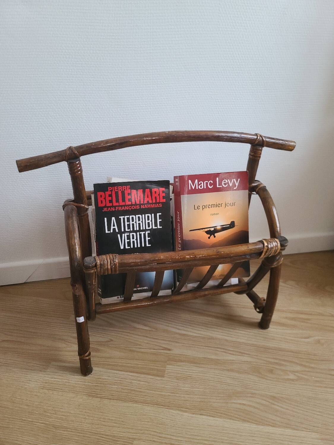Bamboo magazine rack