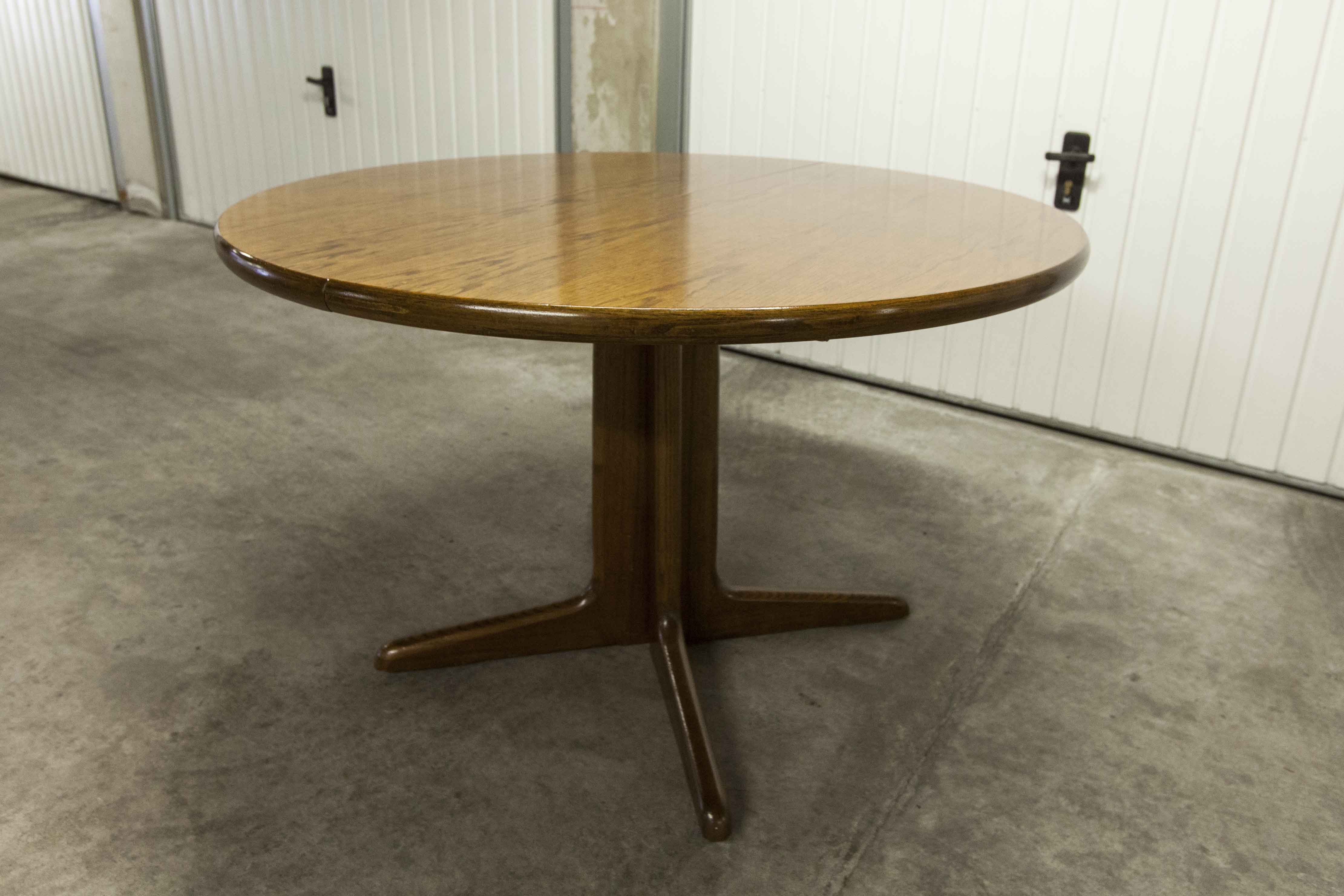 Roundtable 80's 2 solid wood extensions