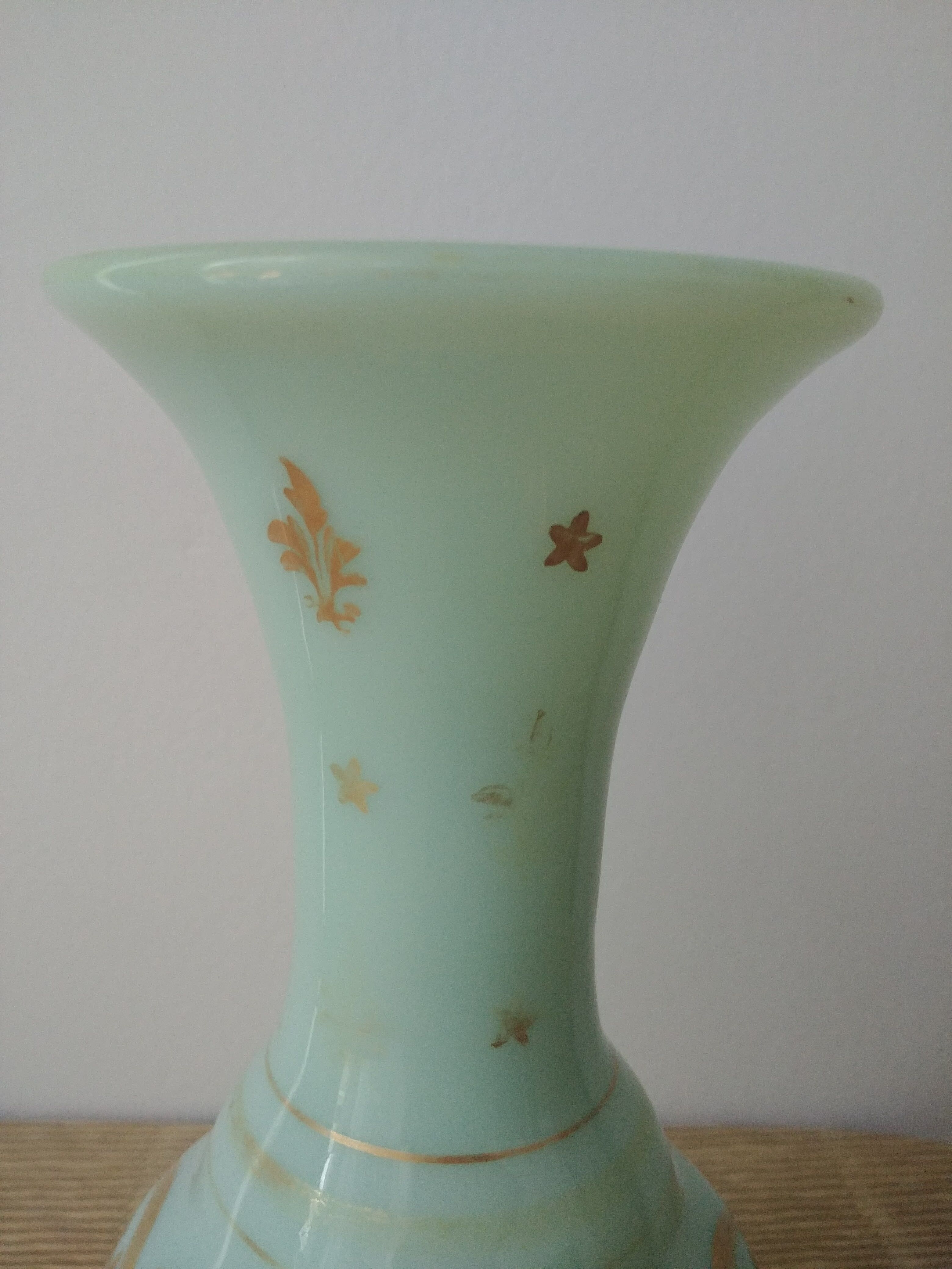 Napoleon III opaline vase