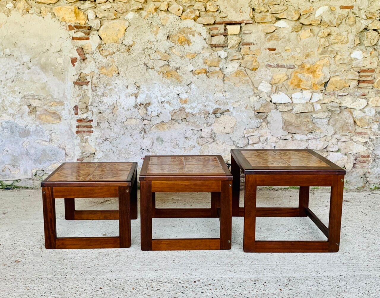 Tables gigognes en teck et céramique, scandinave , années 60