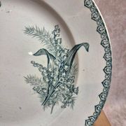 Large round antique ironstone plate, Saint-Amandinoise – Model Lily of the Valley
