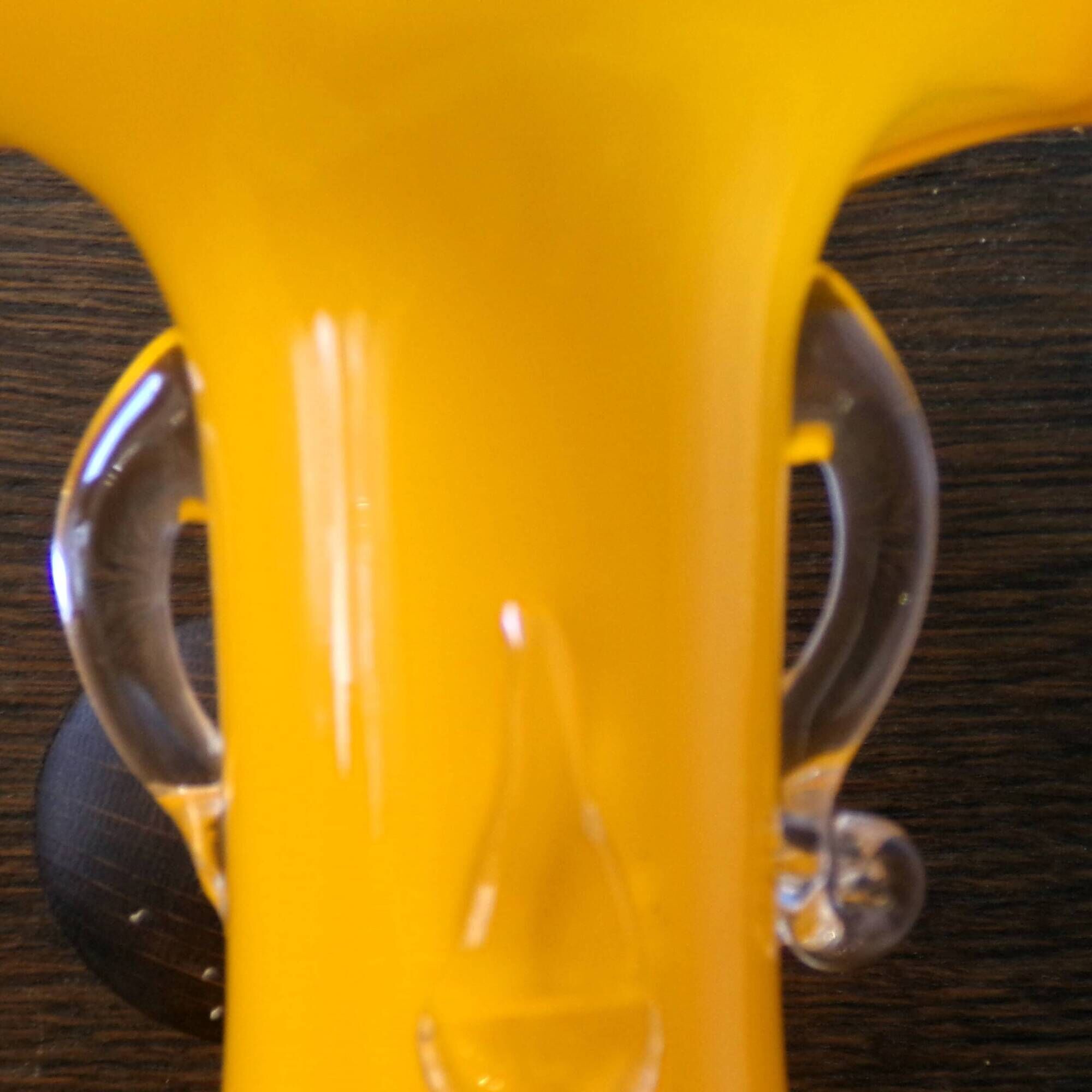 Vase orange Murano fait main avec détails floraux en verre transparent