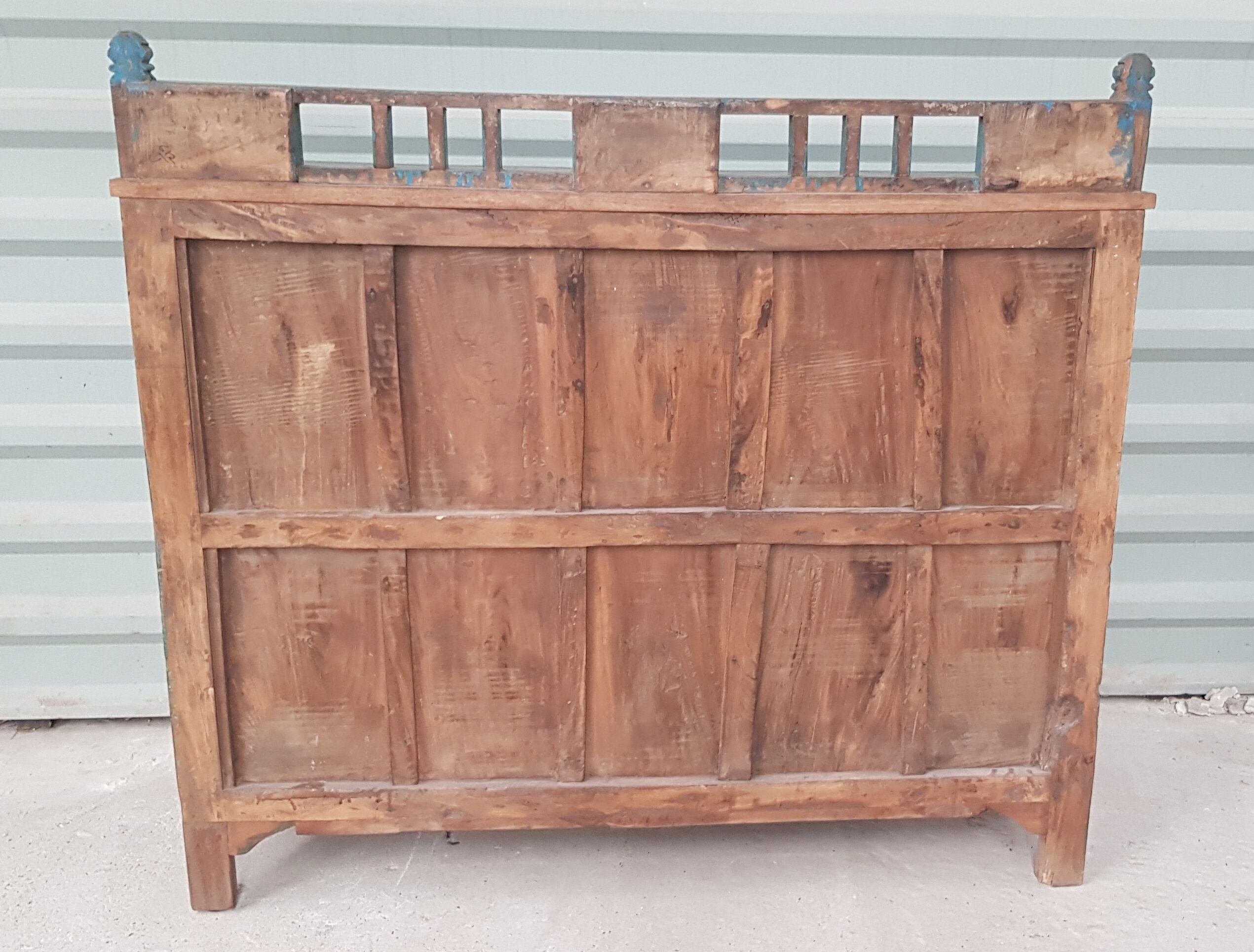 Buffet  in solid teak