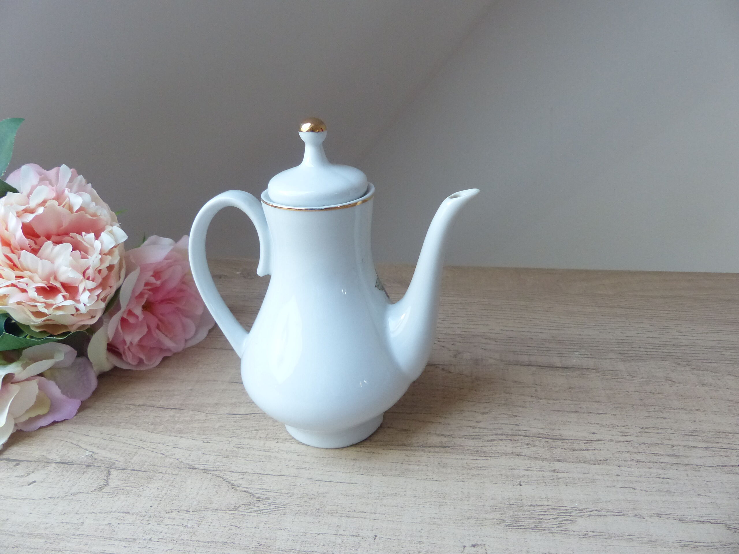 Faience coffee maker floral pattern, pouring coffee maker bohemian style